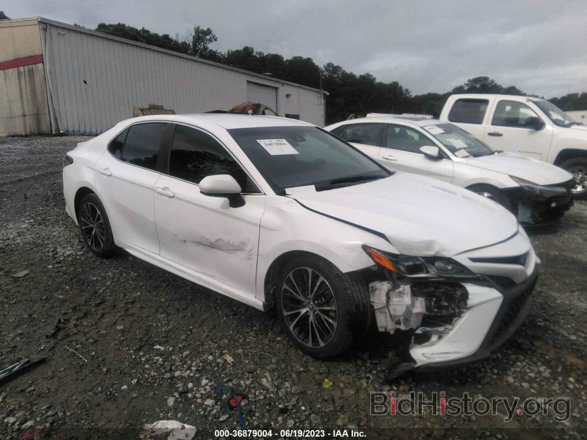 Photo 4T1B11HK7JU149934 - TOYOTA CAMRY 2018