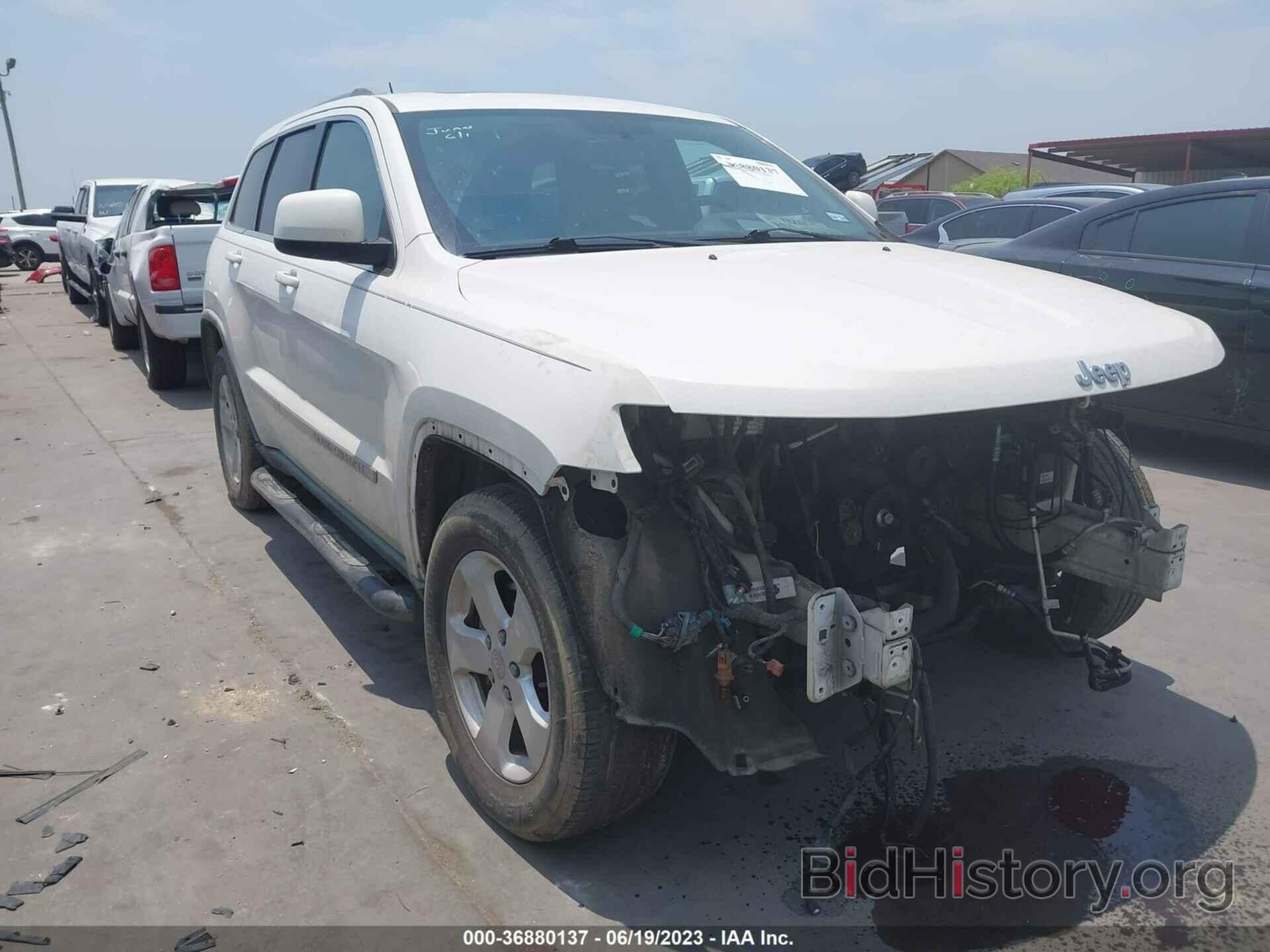 Photo 1J4RS4GG2BC739510 - JEEP GRAND CHEROKEE 2011