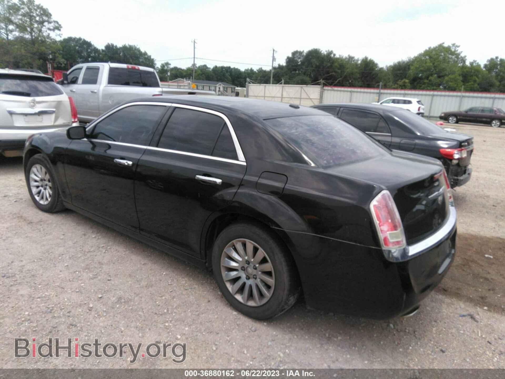2012 CHRYSLER 300 - VIN: 2C3CCACG5CH136390 - Photo 3