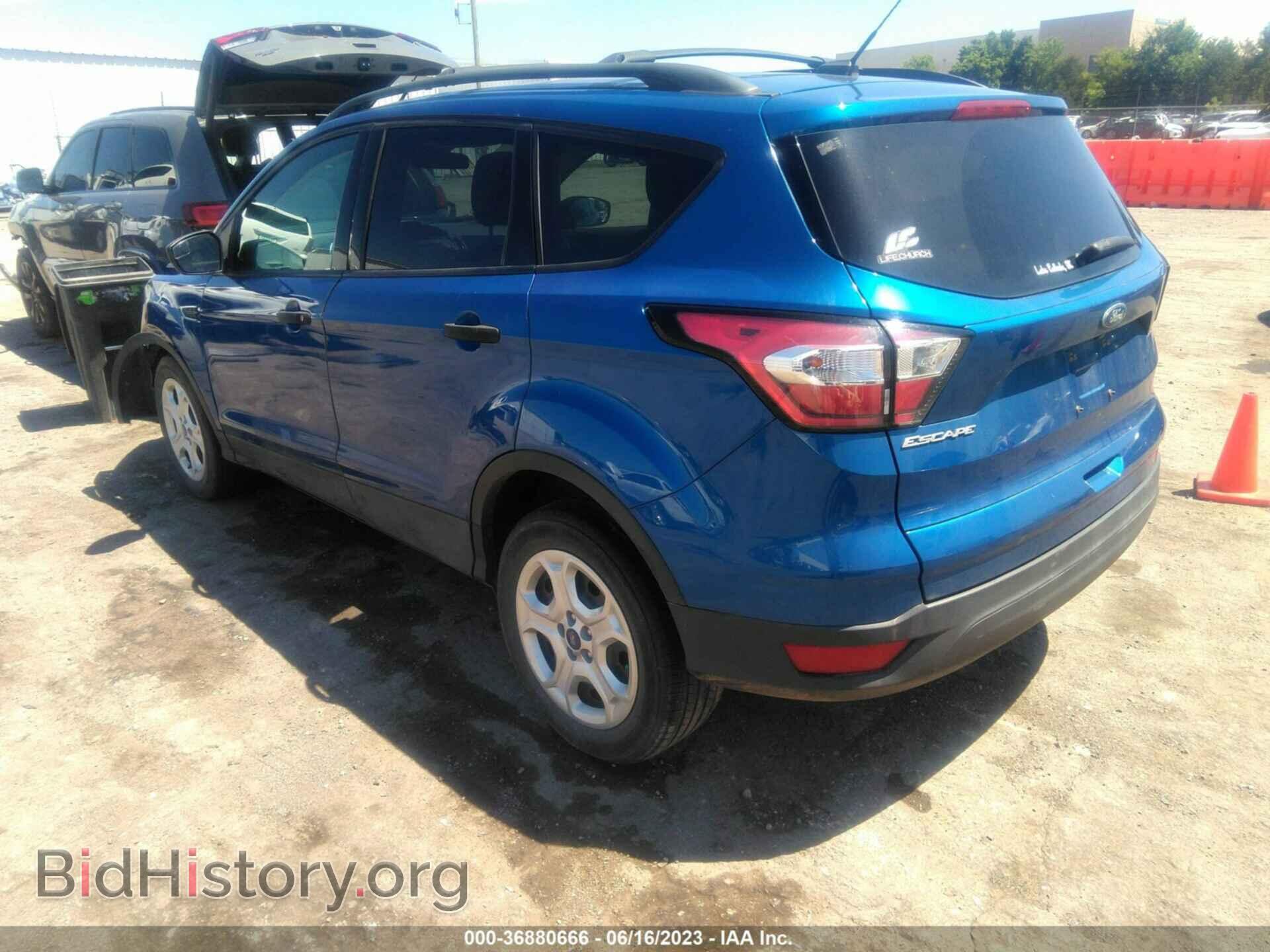 2018 FORD ESCAPE - VIN: 1FMCU0F75JUC77447 - Фото 3