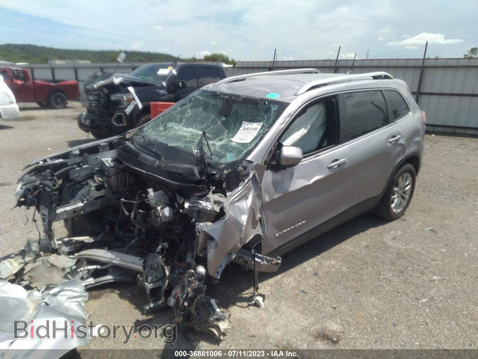 2019 JEEP CHEROKEE - VIN: 1C4PJLCB2KD428433 - Фото 2