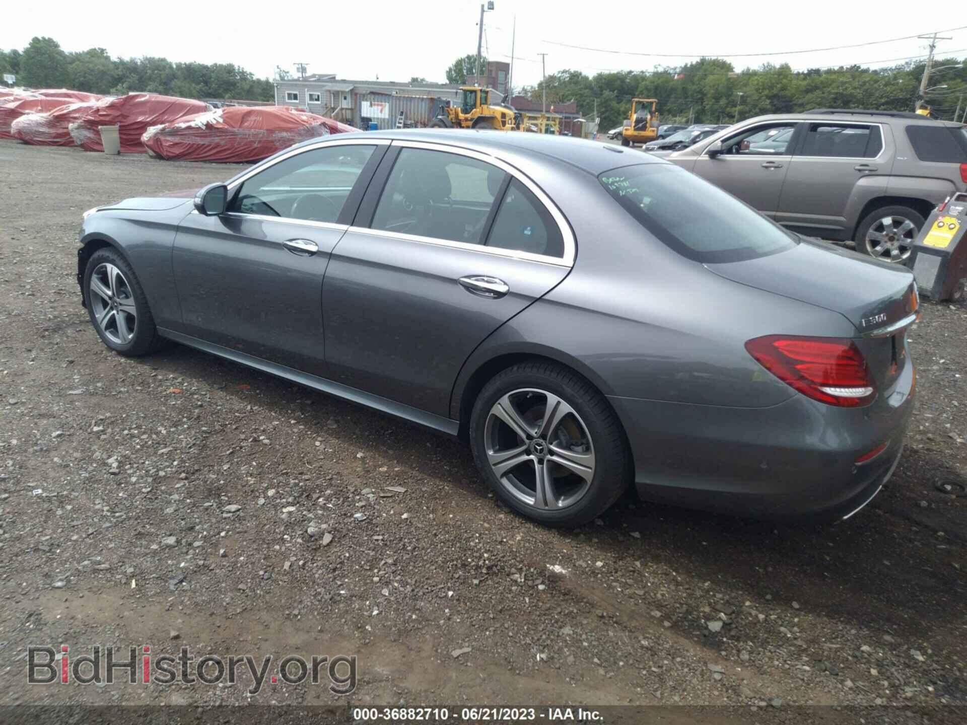 2019 MERCEDES-BENZ E-CLASS - VIN: WDDZF4KB0KA570630 - Фото 3