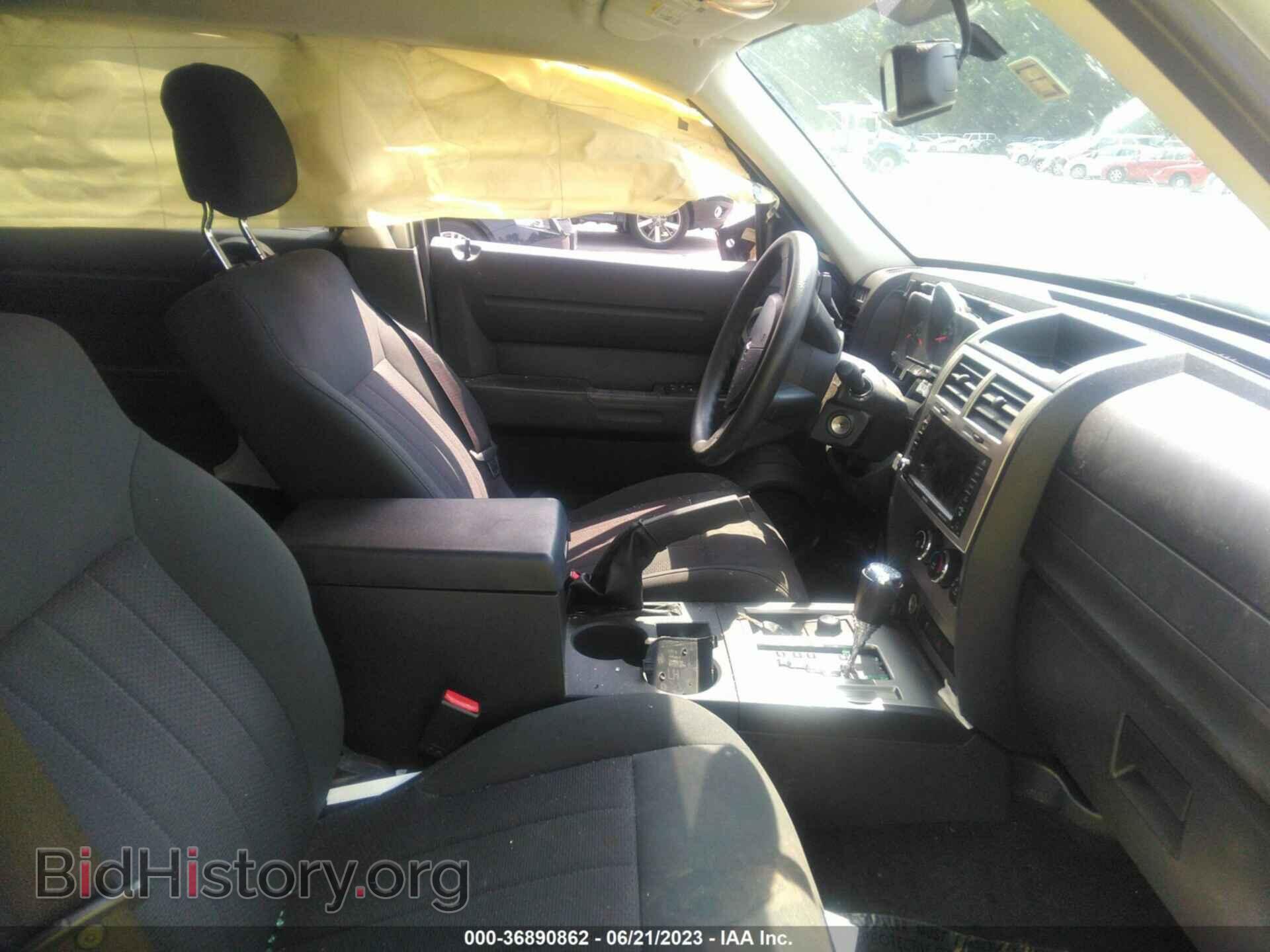 2011 DODGE NITRO - VIN: 1D4PU4GX6BW511602 - Photo 5