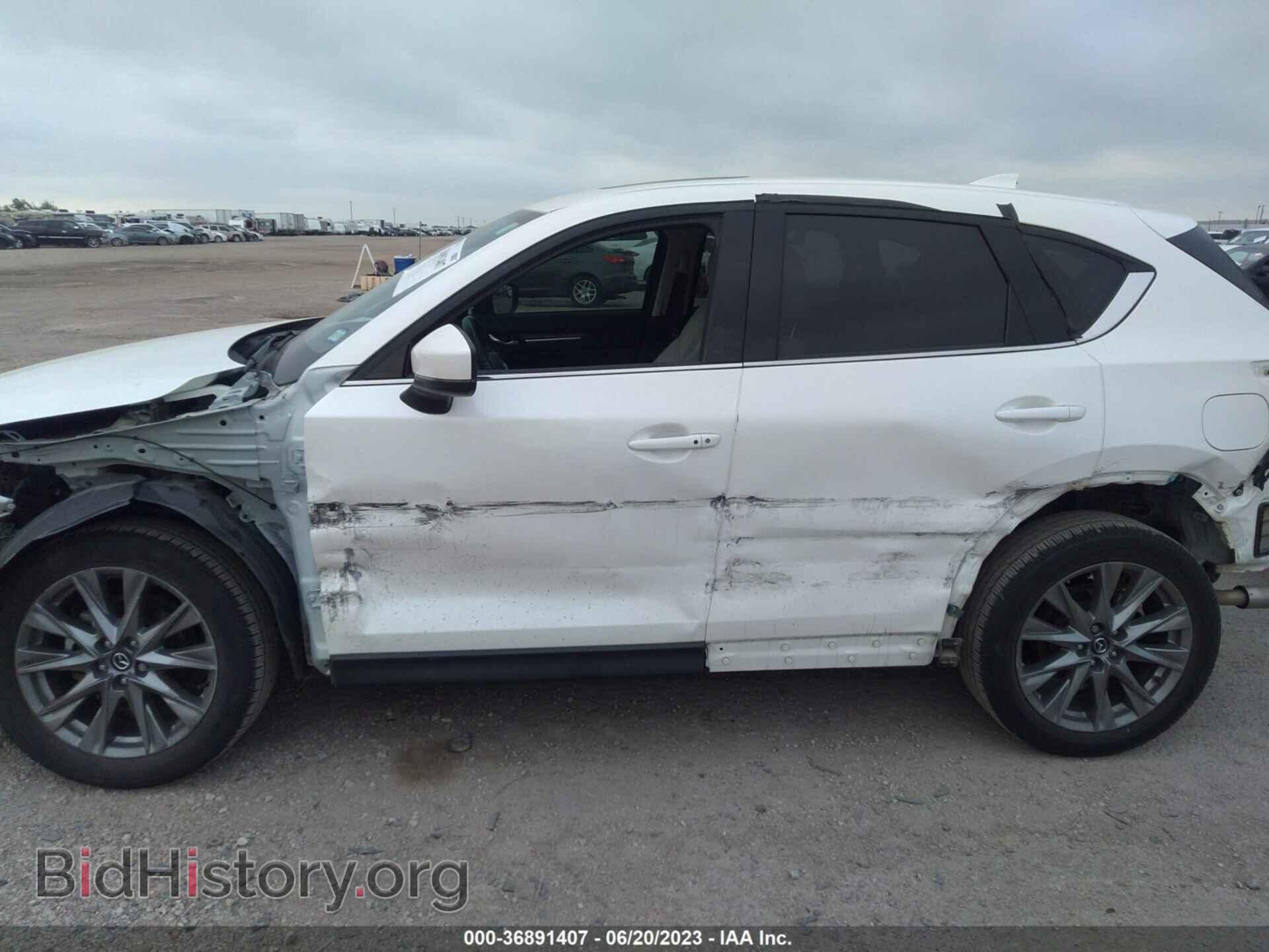 2020 MAZDA CX-5 - VIN: JM3KFADM4L1861648 - Фото 6