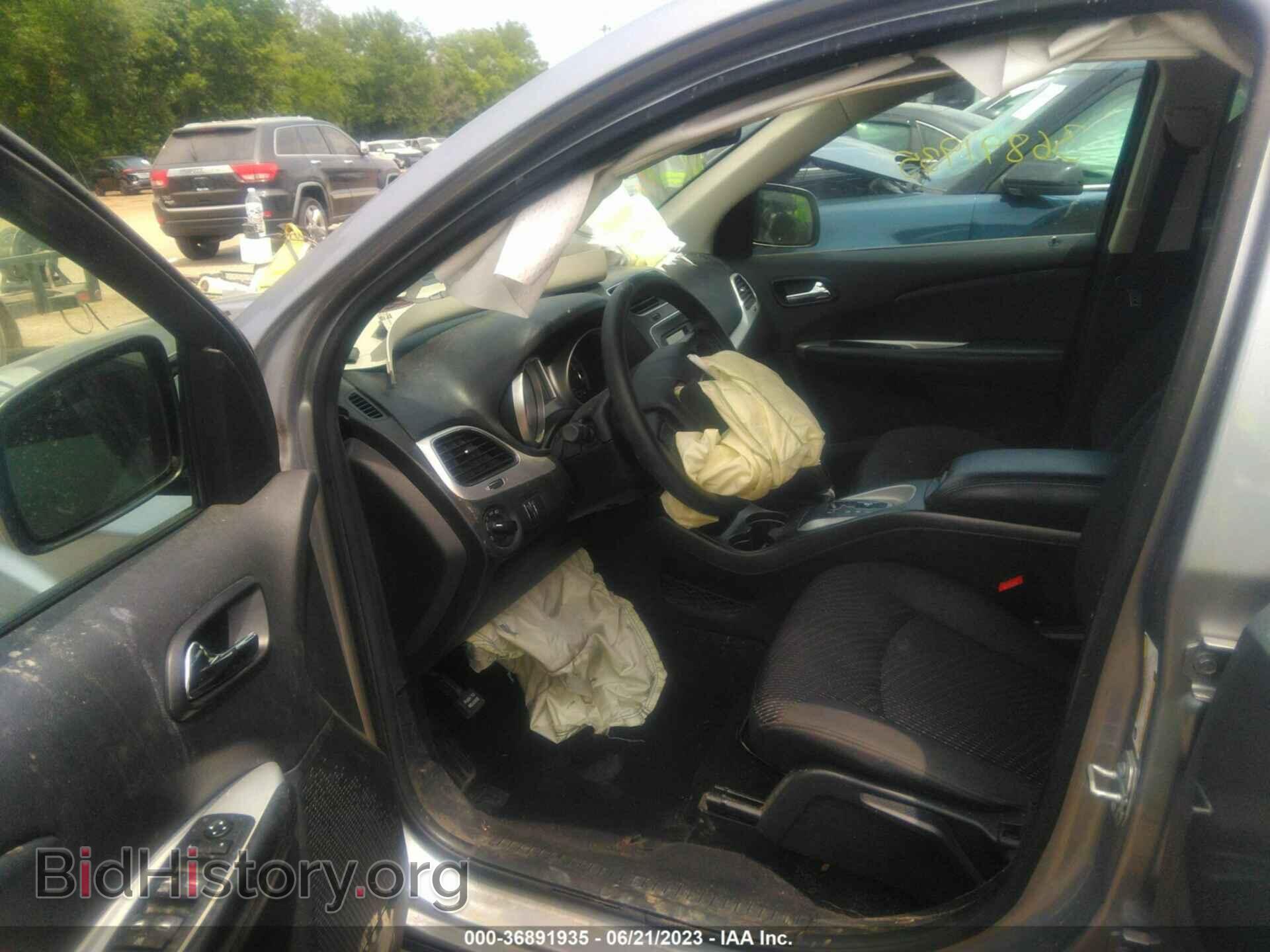 2018 DODGE JOURNEY - VIN: 3C4PDCAB0JT448568 - Фото 5