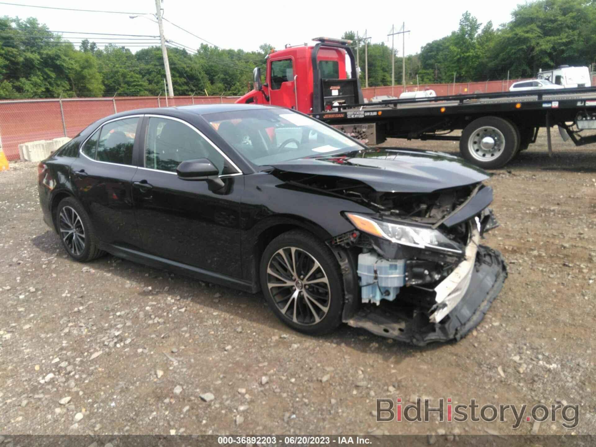 Photo 4T1B11HK2JU556351 - TOYOTA CAMRY 2018