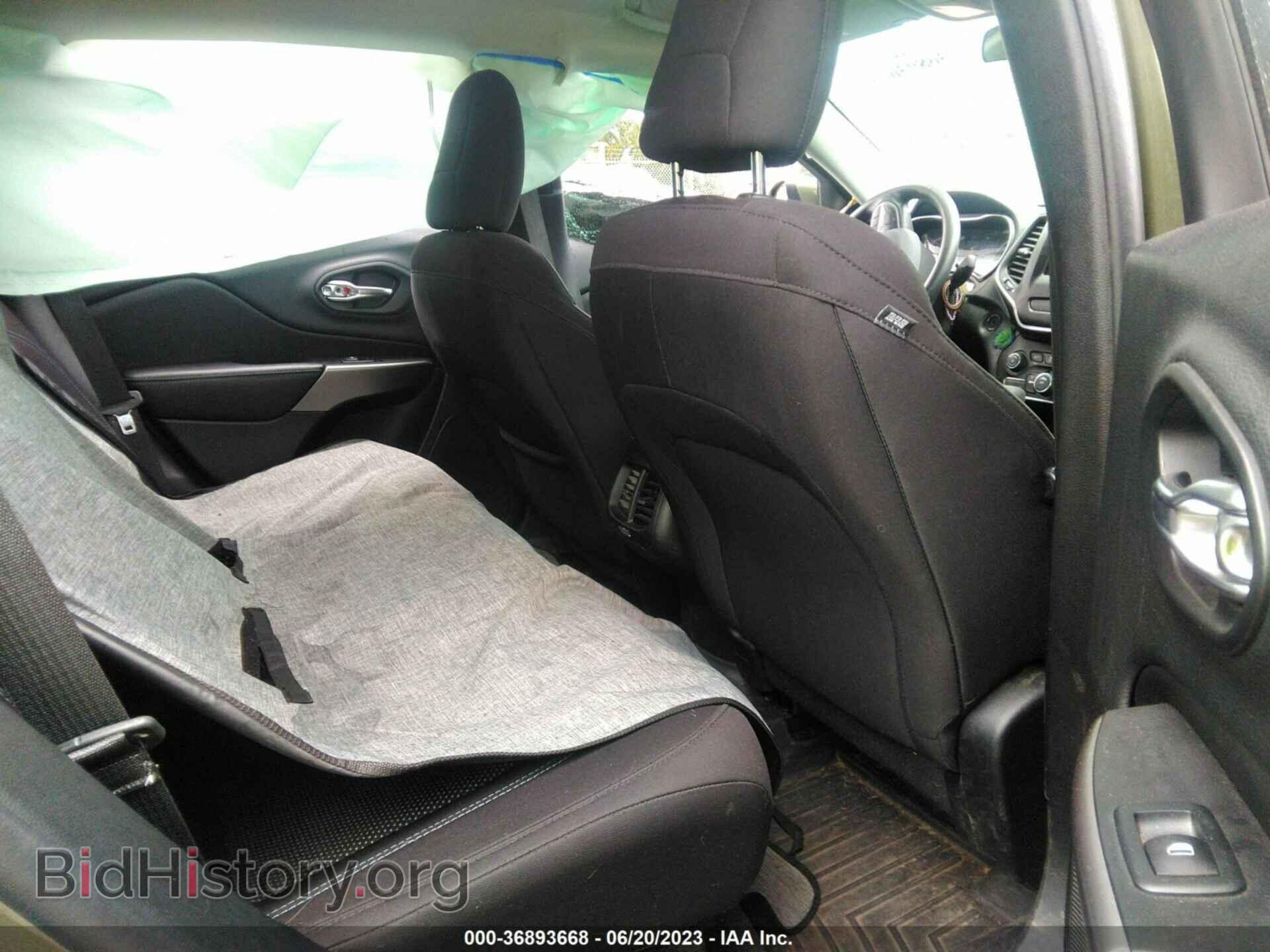 2019 JEEP CHEROKEE - VIN: 1C4PJMCB1KD168144 - Фото 8