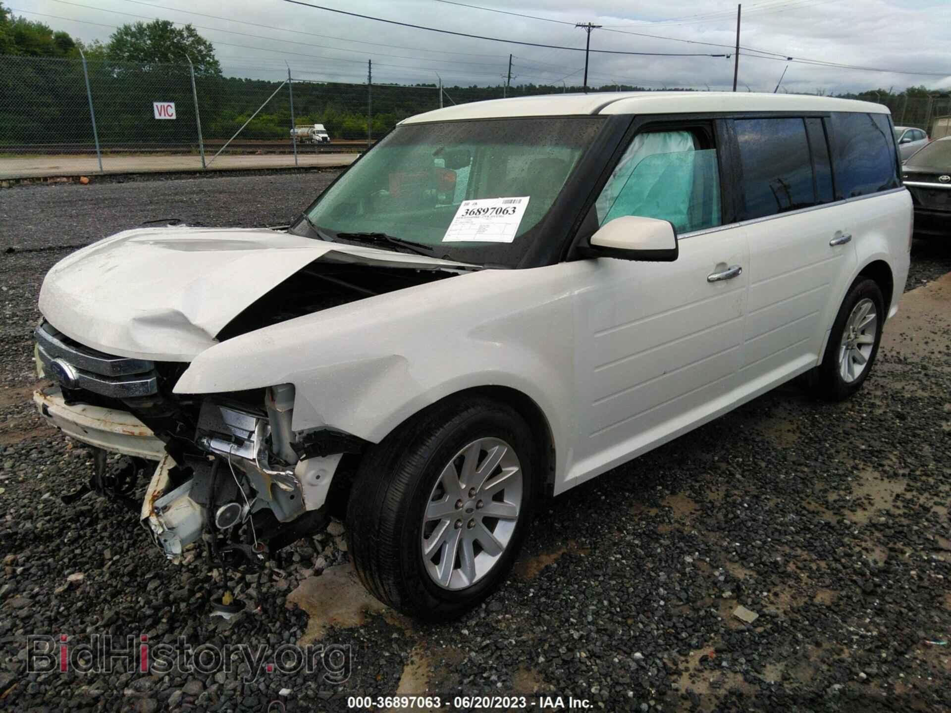 2011 FORD FLEX - VIN: 2FMGK5CC9BBD10740 - Photo 2