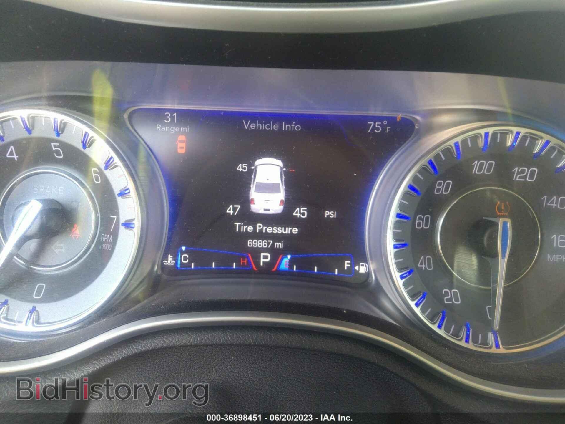 2016 CHRYSLER 300 - VIN: 2C3CCAPT3GH194799 - Фото 7