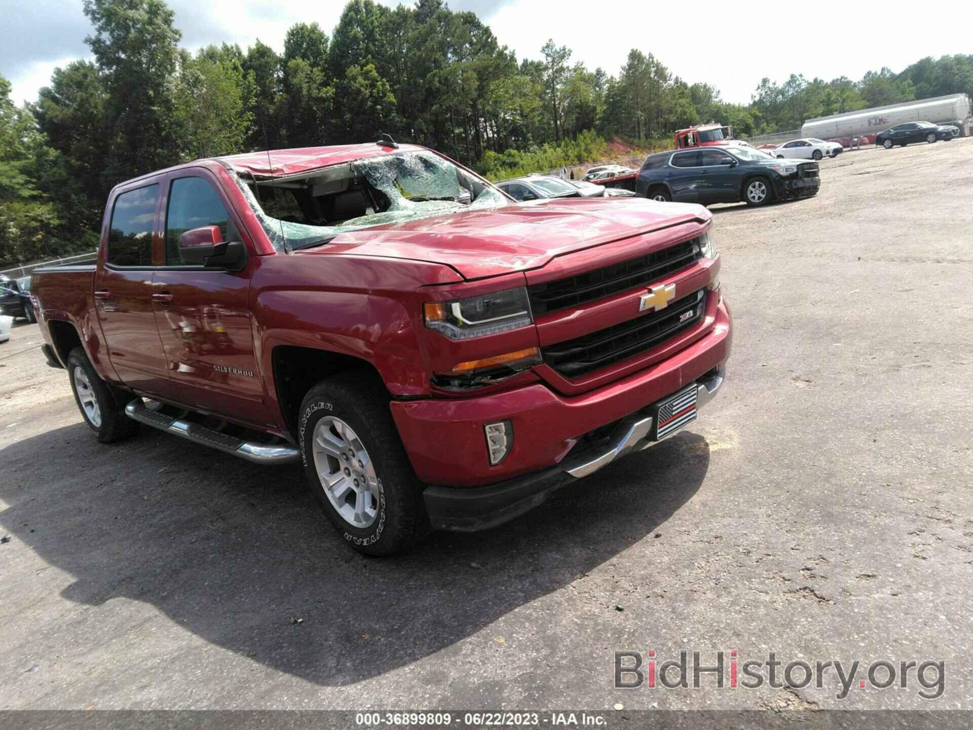 Photo 3GCUKREC7JG631621 - CHEVROLET SILVERADO 1500 2018