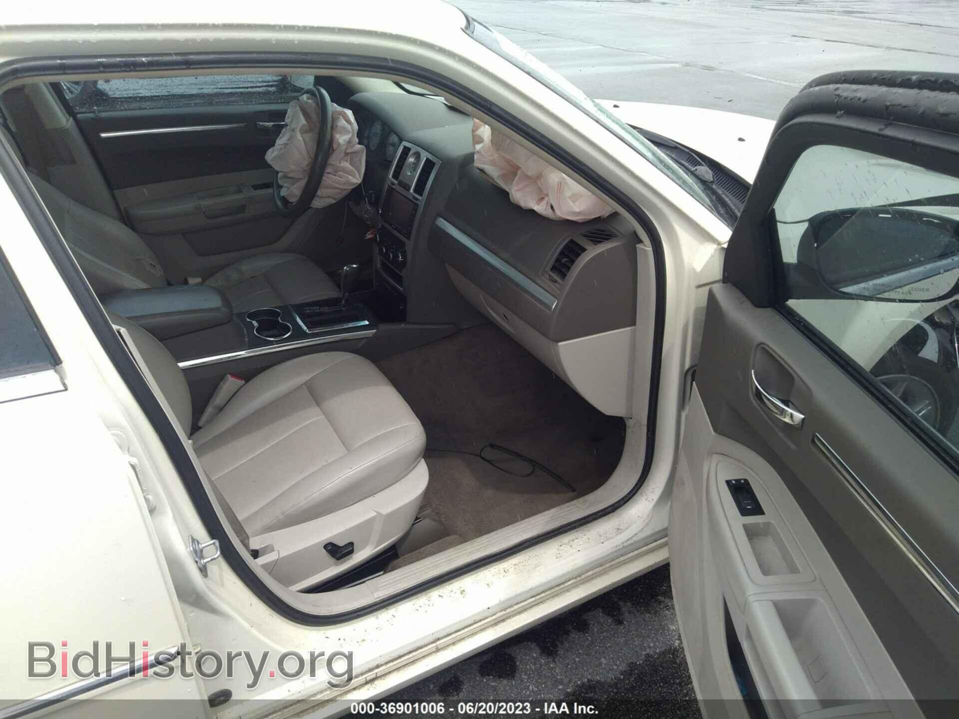 2009 CHRYSLER 300 - VIN: 2C3LK53VX9H578924 - Фото 5