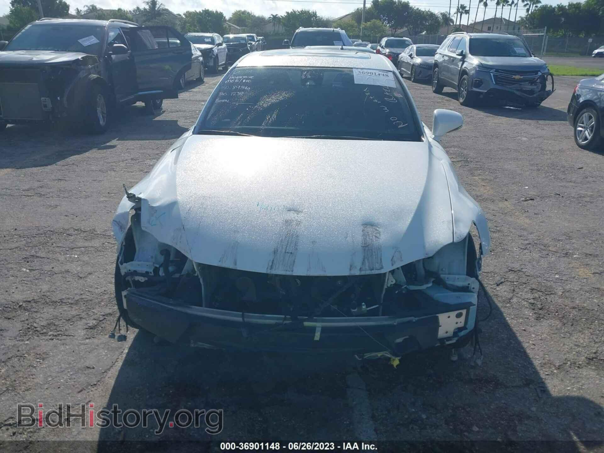 2019 LEXUS IS - VIN: JTHBA1D20K5097678 - Фото 2
