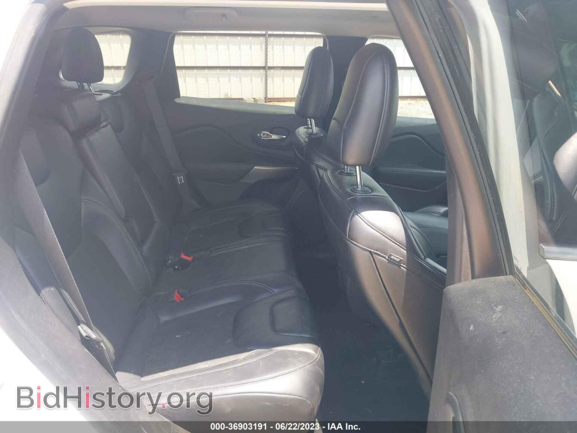 2019 JEEP CHEROKEE - VIN: 1C4PJLLB9KD428588 - Фото 8
