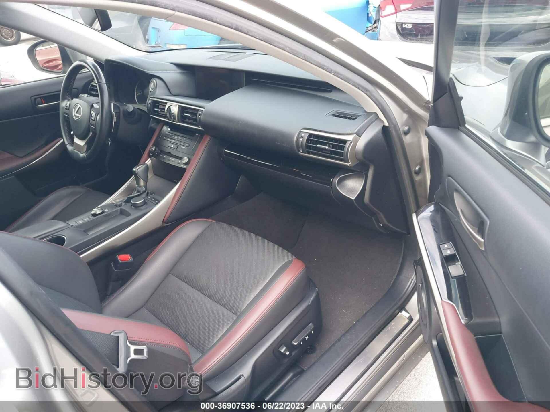 2018 LEXUS IS - VIN: JTHBA1D24J5069736 - Фото 5