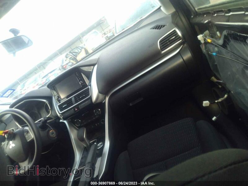 2019 Mitsubishi ECLIPSE CROSS (VIN JA4AT3AA8KZ031526) — photo 5 of 17