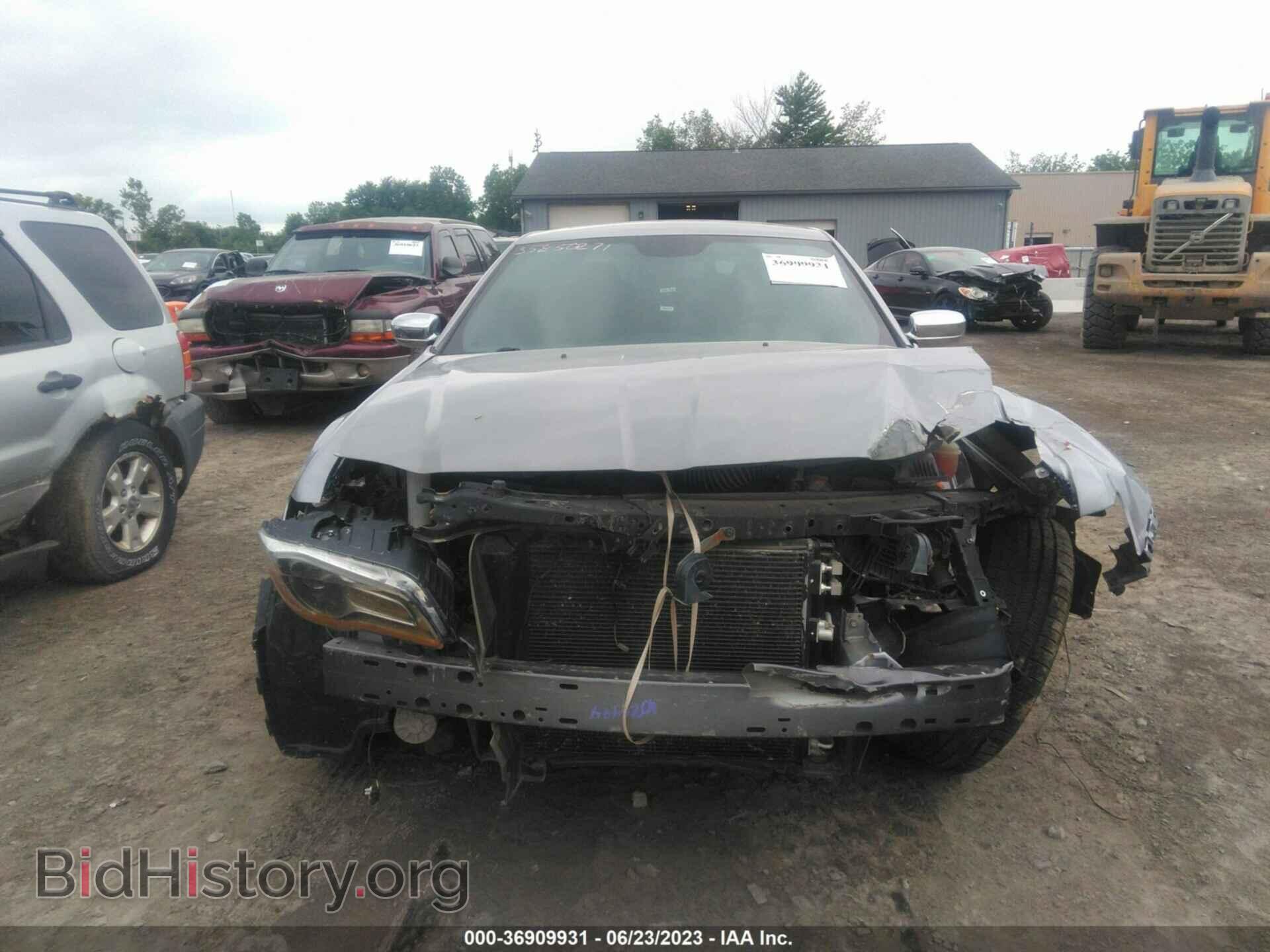 2014 CHRYSLER 300 - VIN: 2C3CCAKG2EH211731 - Фото 12