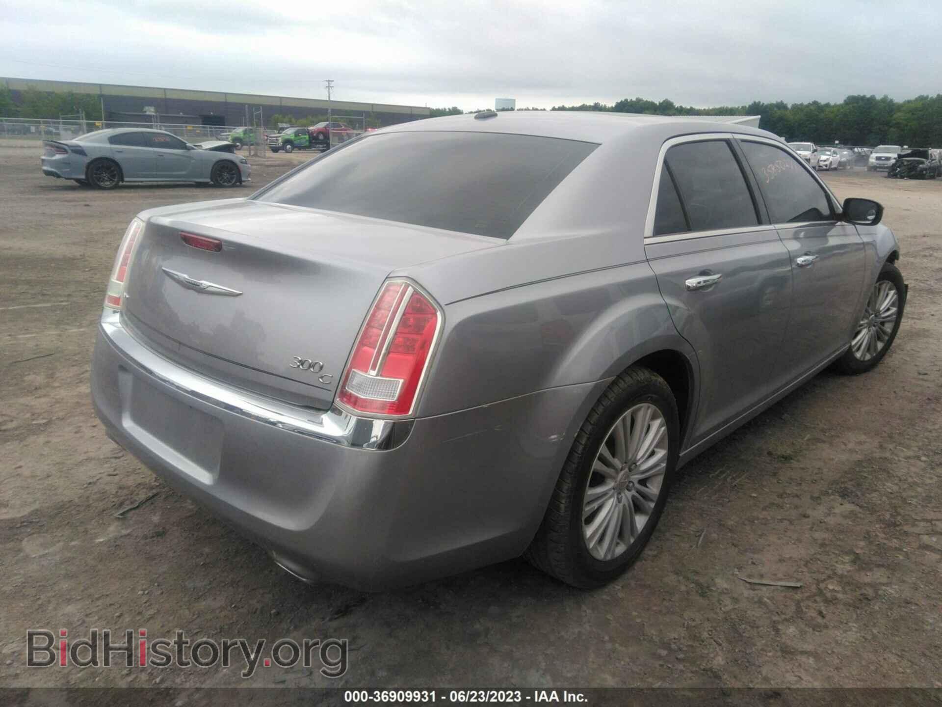 2014 CHRYSLER 300 - VIN: 2C3CCAKG2EH211731 - Фото 4