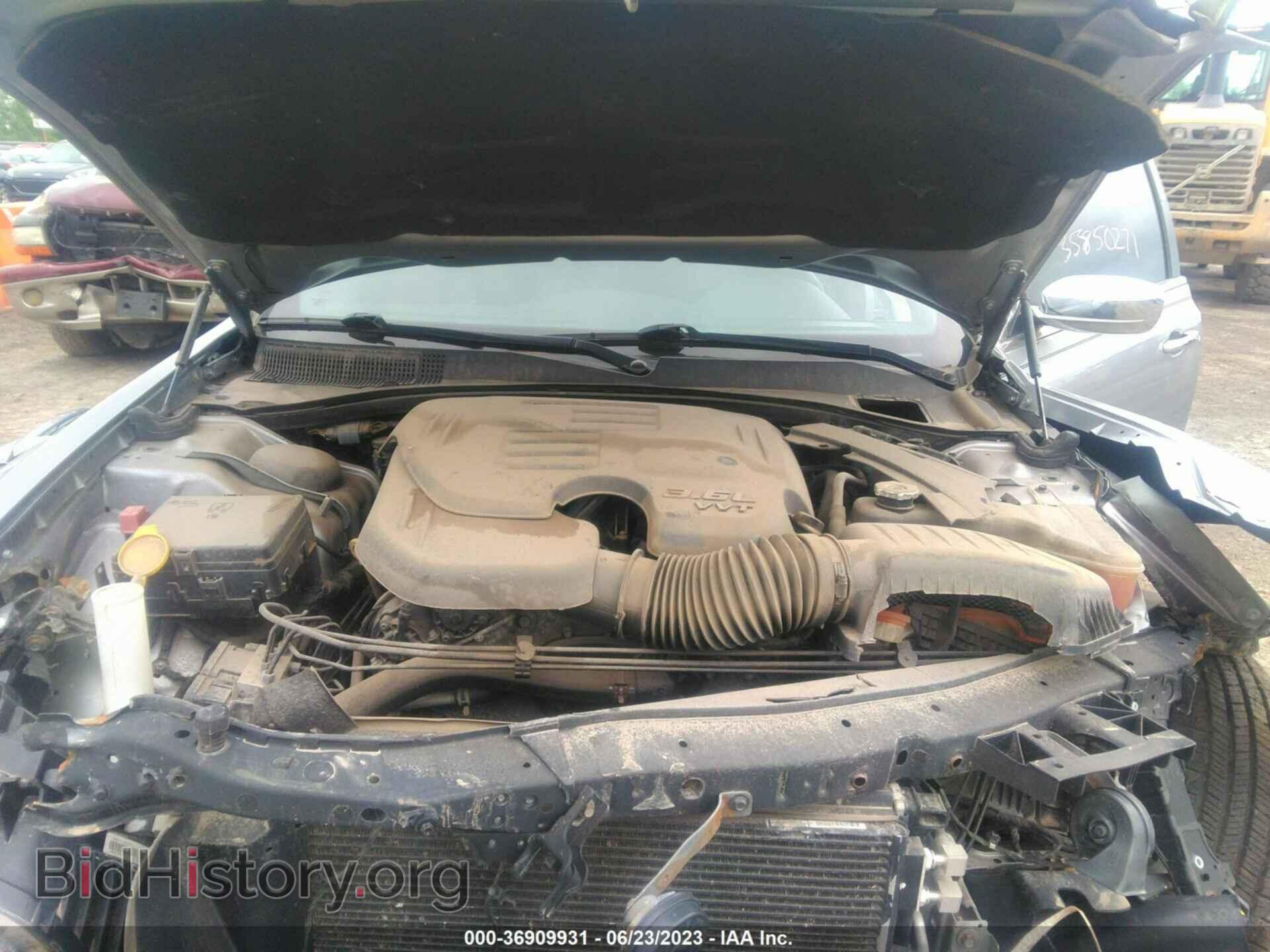 2014 CHRYSLER 300 - VIN: 2C3CCAKG2EH211731 - Фото 10