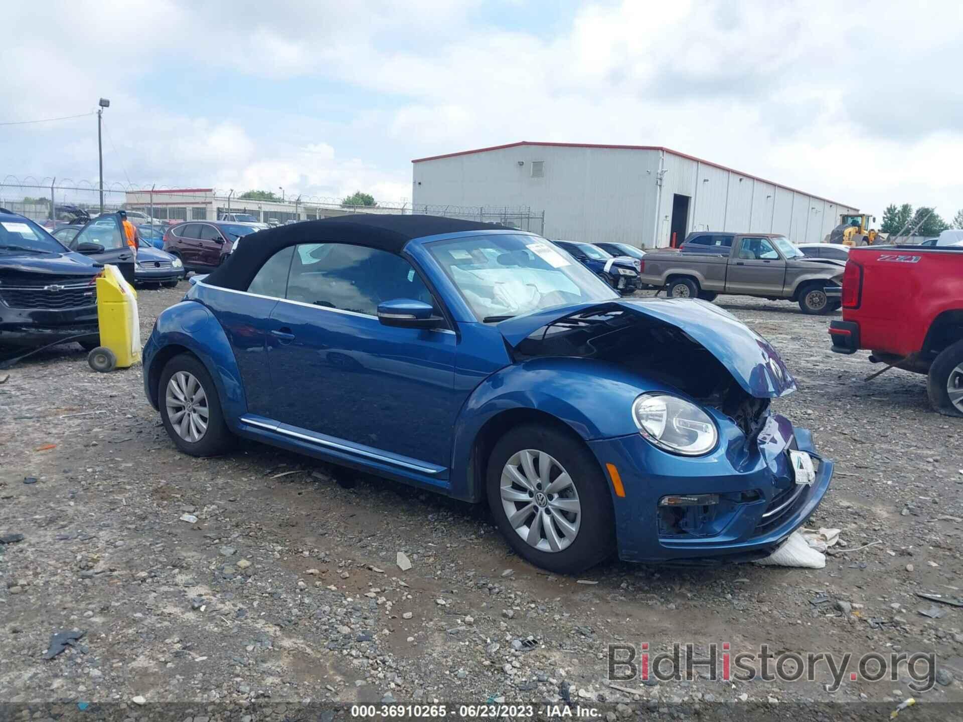 Photo 3VW5DAAT7JM512682 - VOLKSWAGEN BEETLE CONVERTIBLE 2018