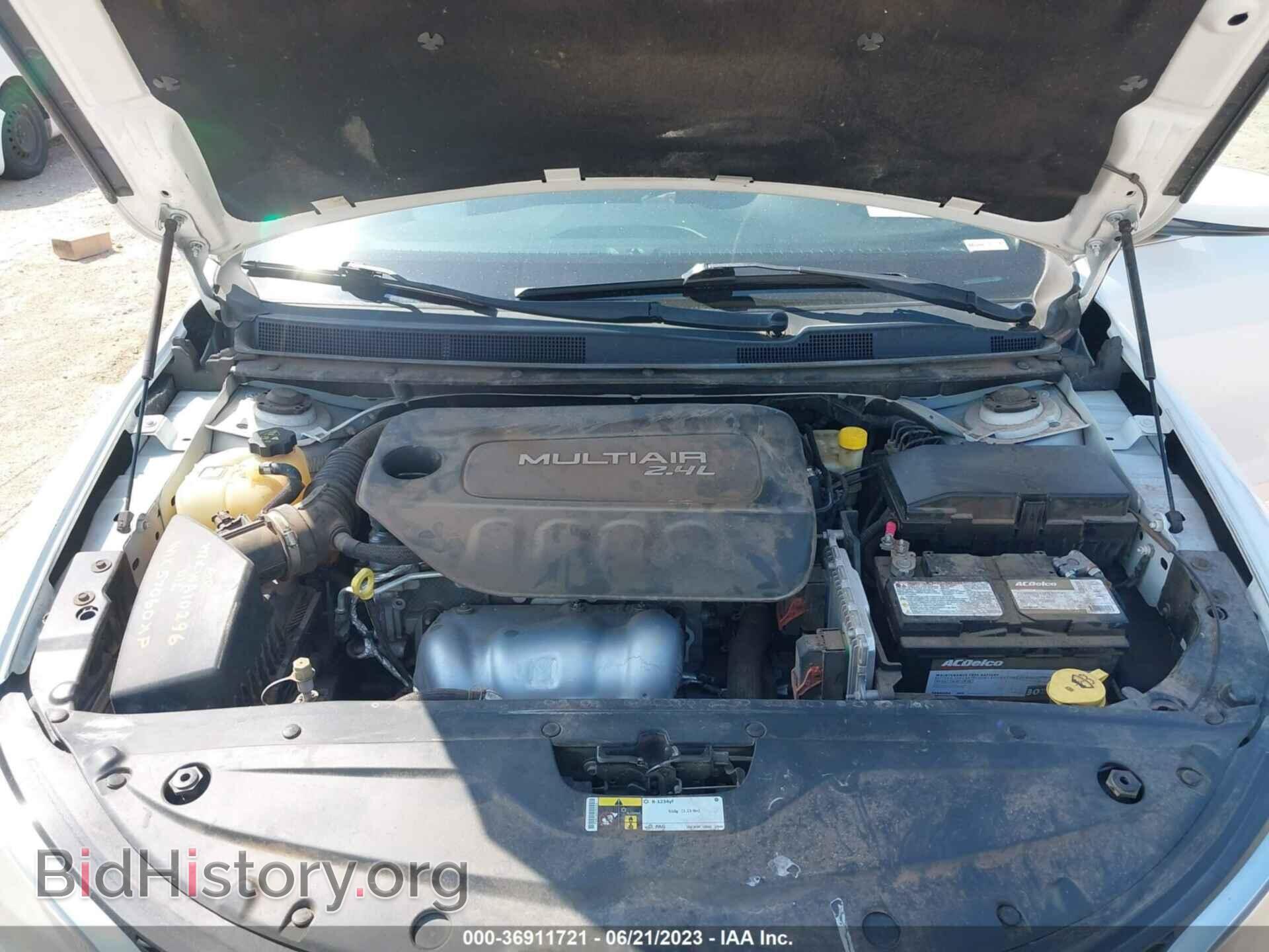 2015 CHRYSLER 200 - VIN: 1C3CCCAB3FN574002 - Фото 10