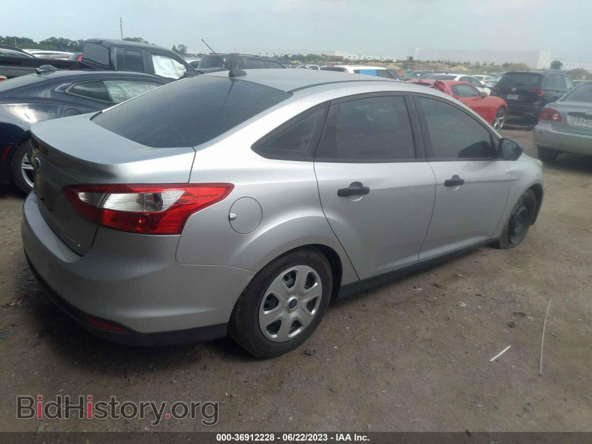 2014 FORD FOCUS - VIN: 1FADP3E22EL162376 - Photo 4
