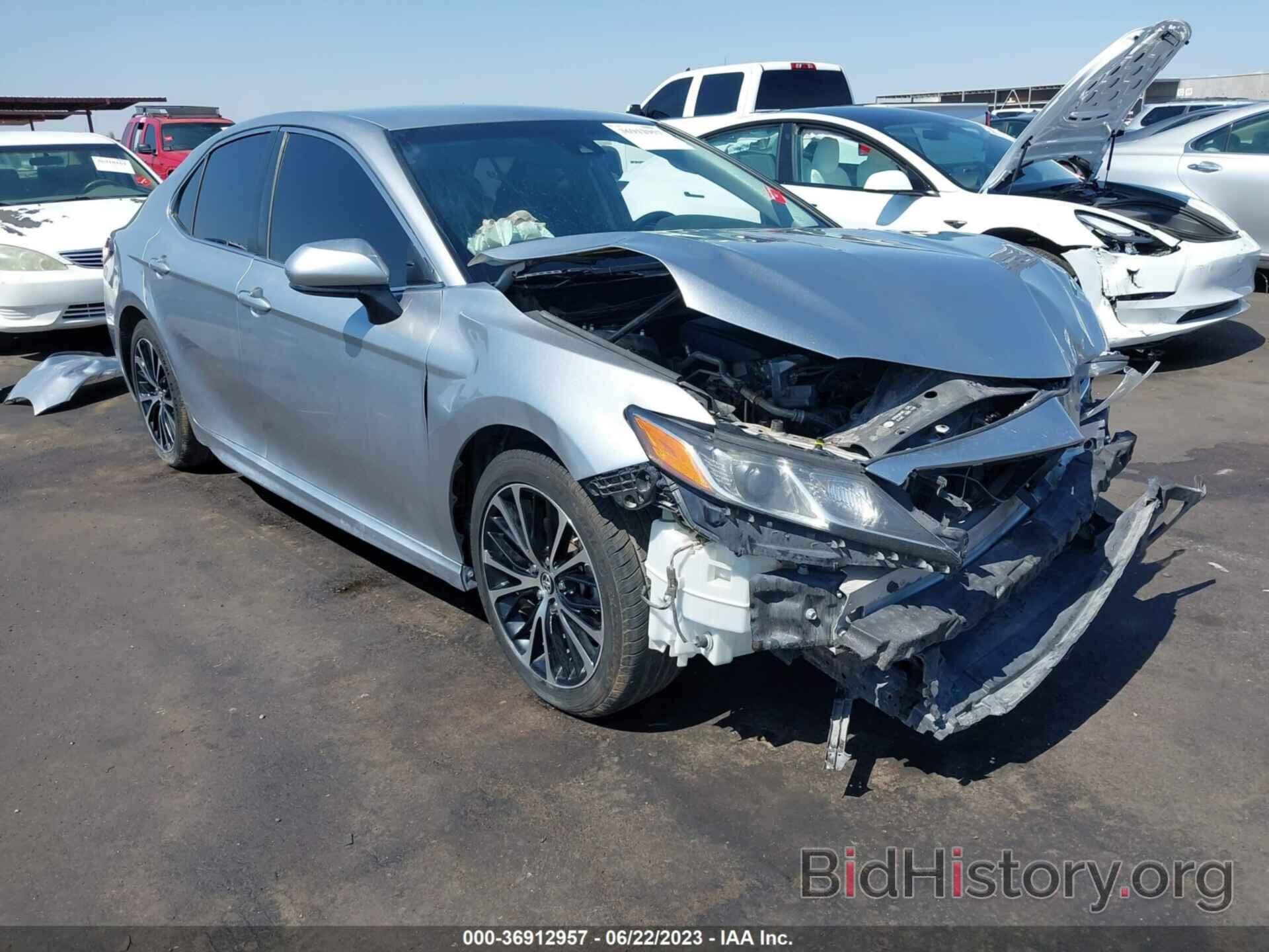 Photo JTNB11HK9J3029834 - TOYOTA CAMRY 2018