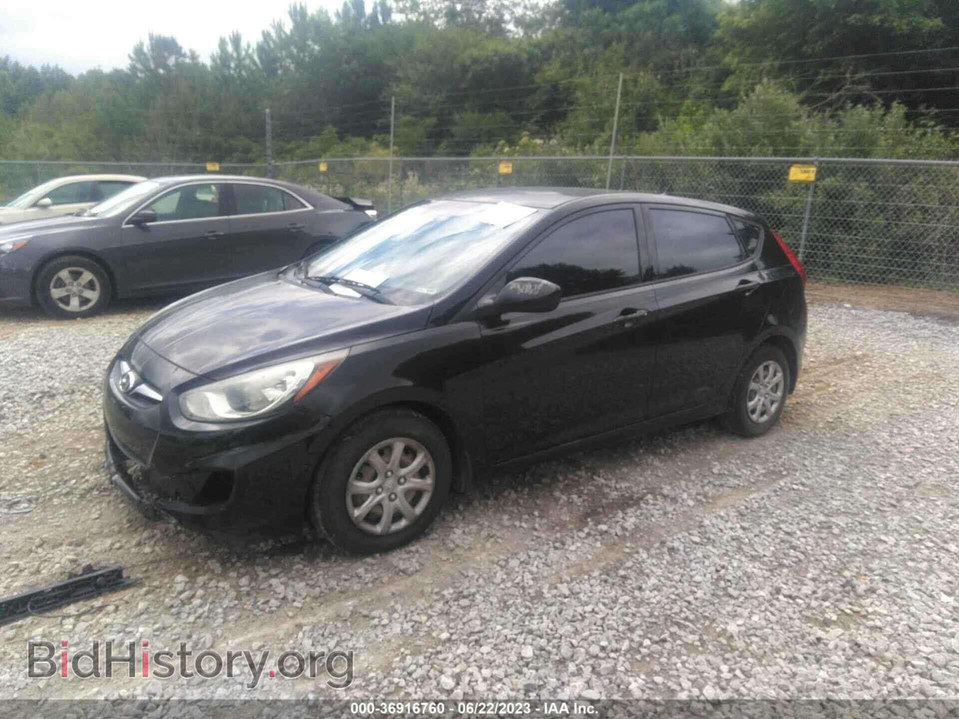 2013 HYUNDAI ACCENT - VIN: KMHCT5AE0DU092006 - Фото 2