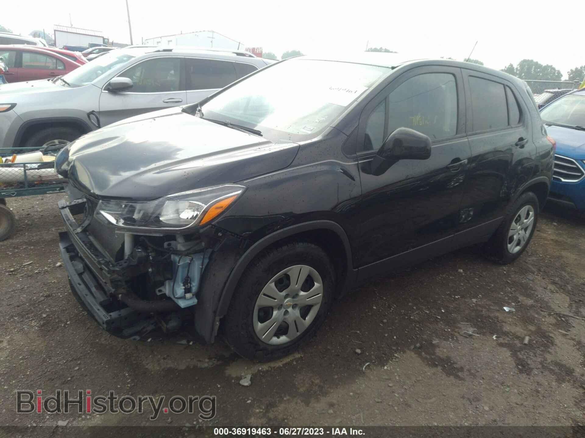 2019 CHEVROLET TRAX - VIN: 3GNCJKSB3KL183816 - Photo 2