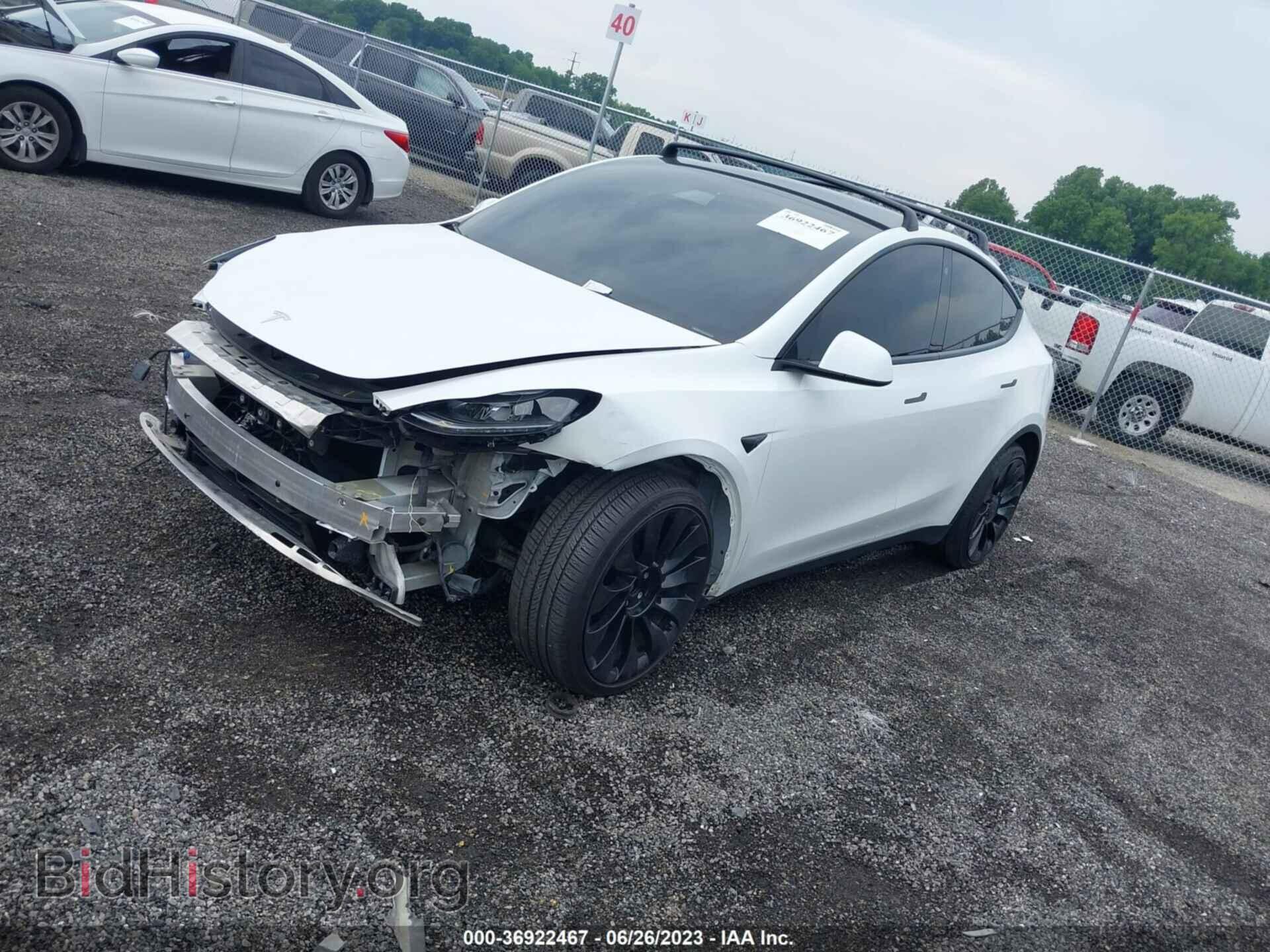 2022 TESLA MODEL Y - VIN: 7SAYGDEF1NF373272 - Фото 2