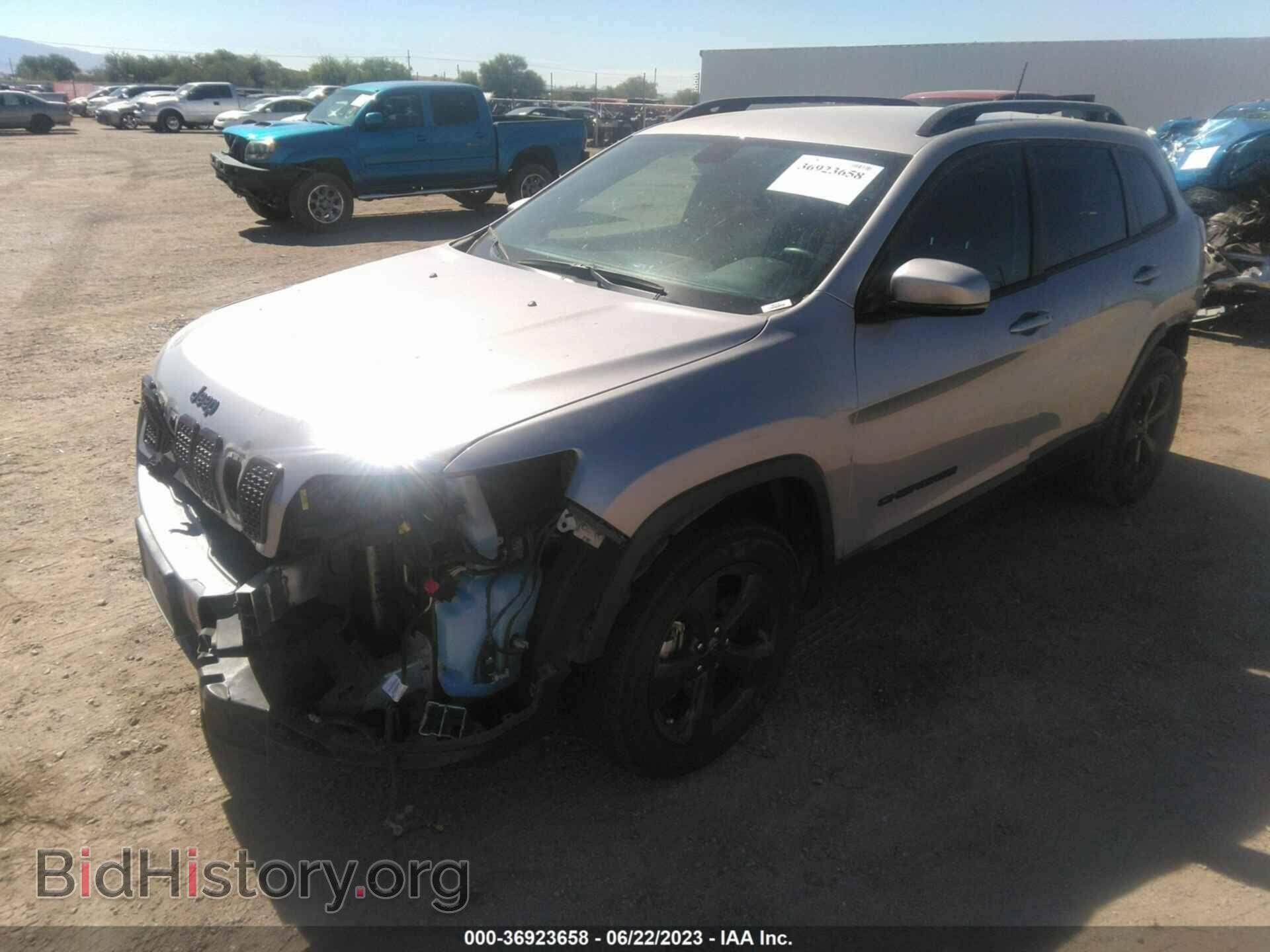 2019 JEEP CHEROKEE - VIN: 1C4PJMLB2KD367414 - Фото 2