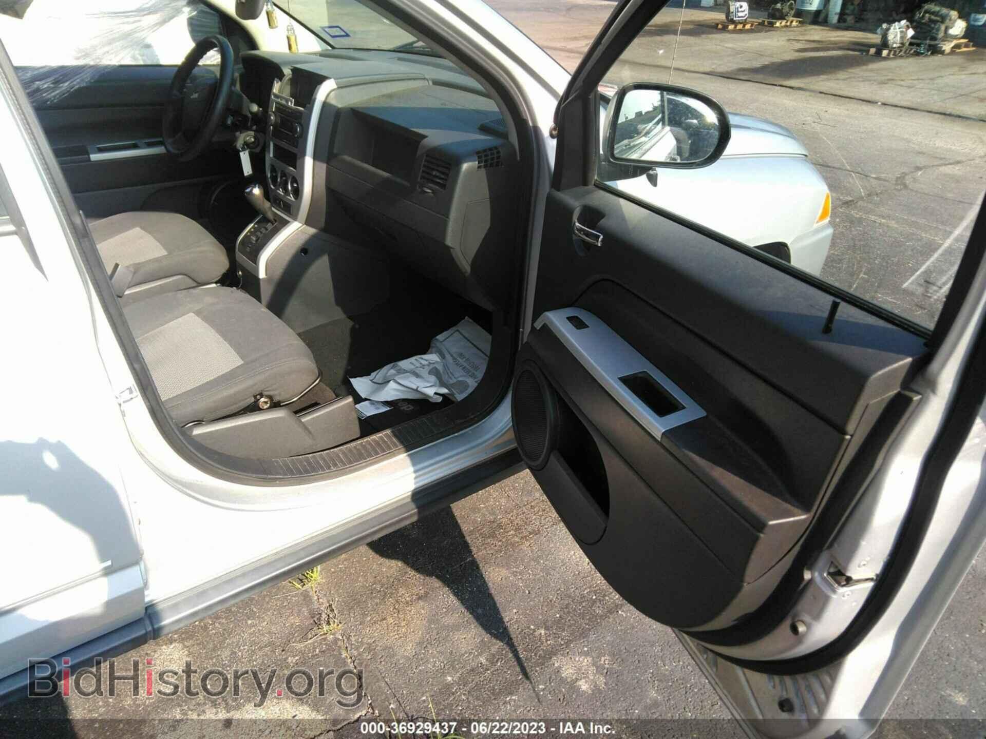 2008 JEEP COMPASS - VIN: 1J8FT47058D703881 - Фото 5