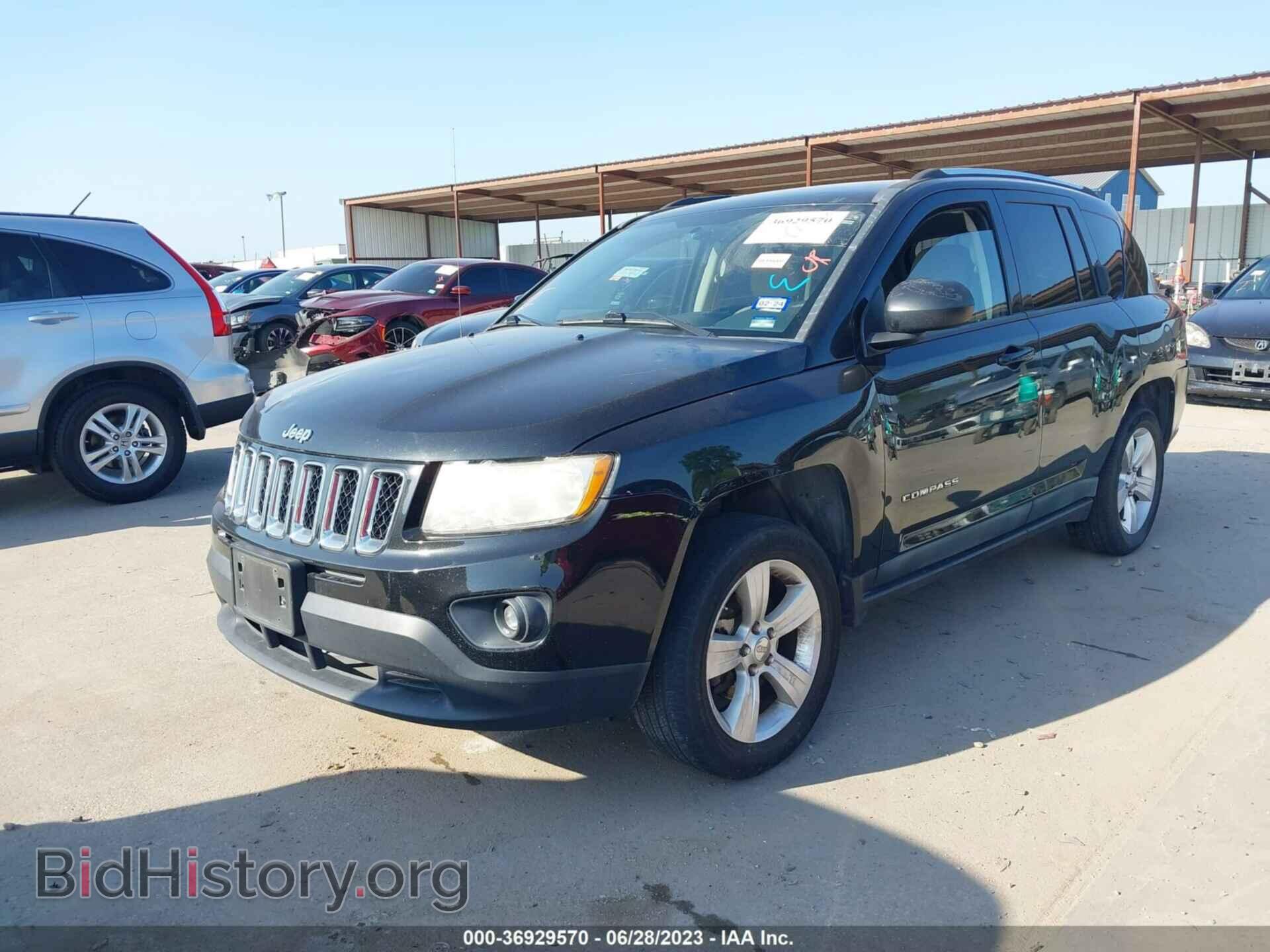 2011 JEEP COMPASS - VIN: 1J4NT1FA2BD224945 - Photo 2