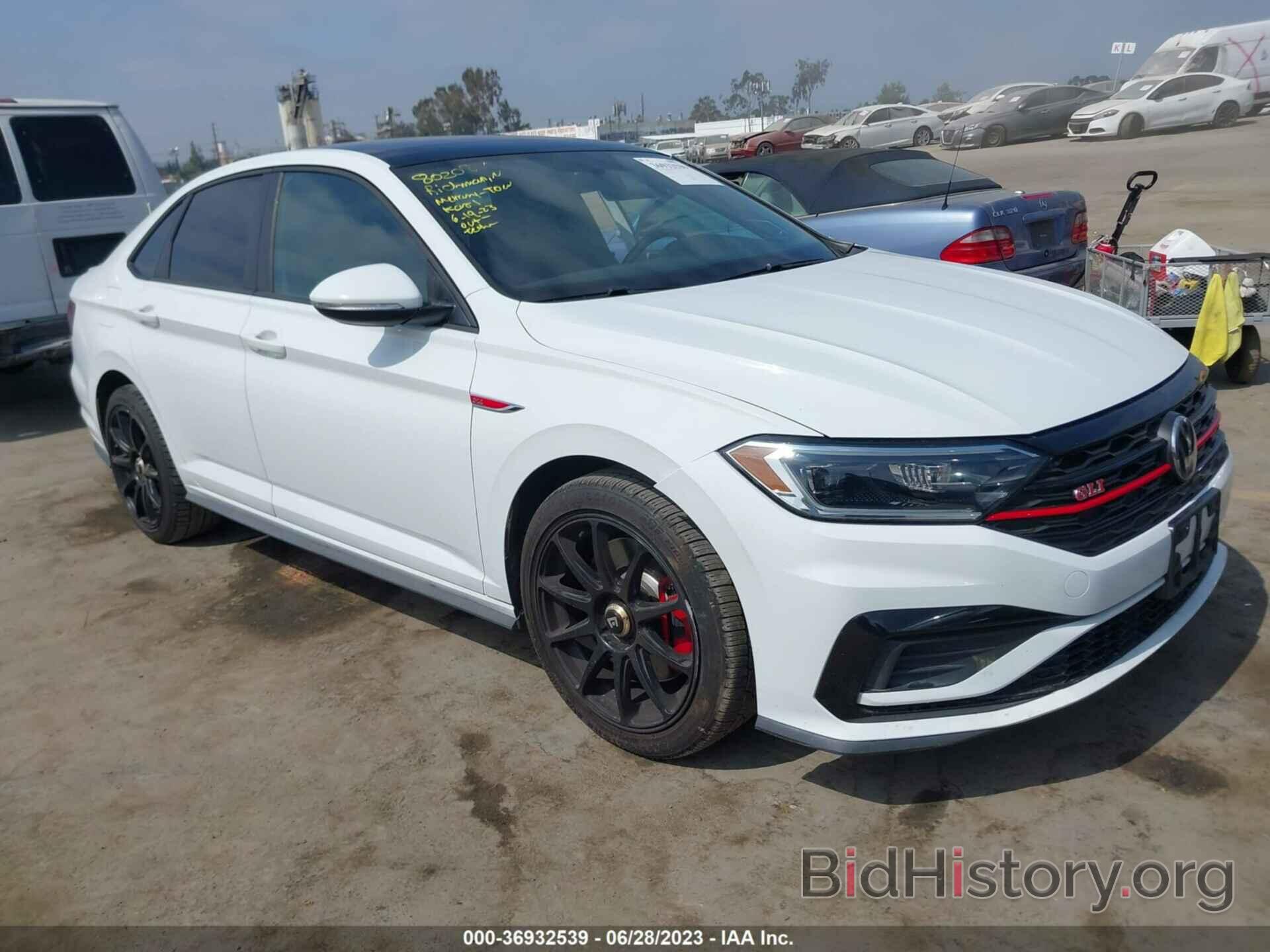 Photo 3VW5T7BU2KM163025 - VOLKSWAGEN JETTA GLI 2019