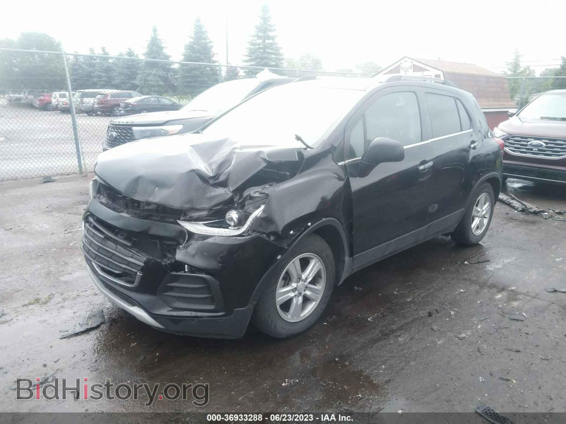 2019 CHEVROLET TRAX - VIN: 3GNCJLSB3KL348723 - Фото 2