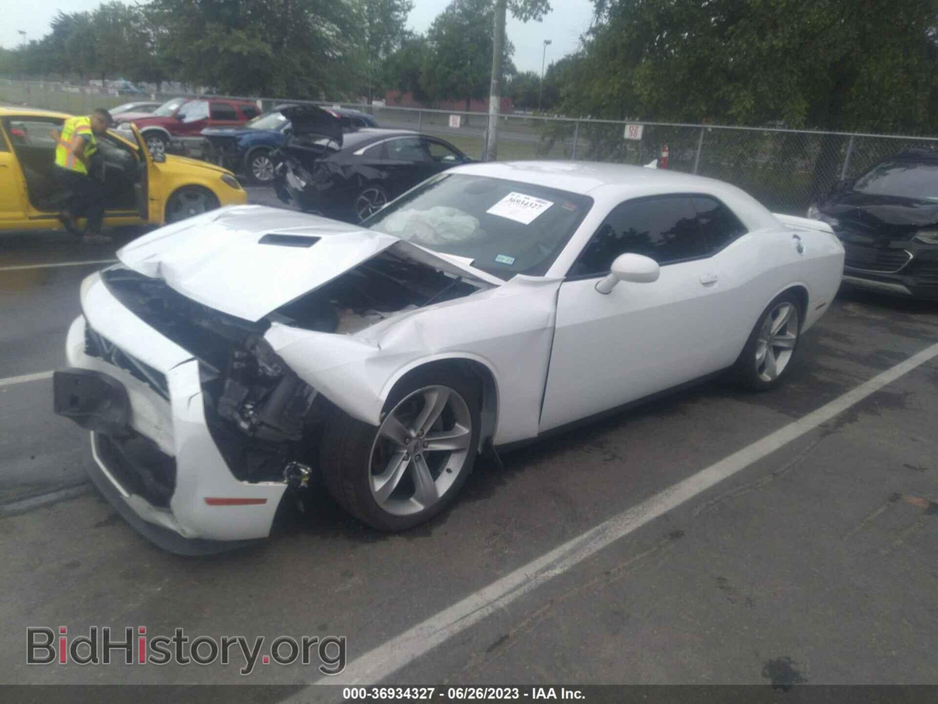 2018 DODGE CHALLENGER - VIN: 2C3CDZAG1JH155319 - Photo 2