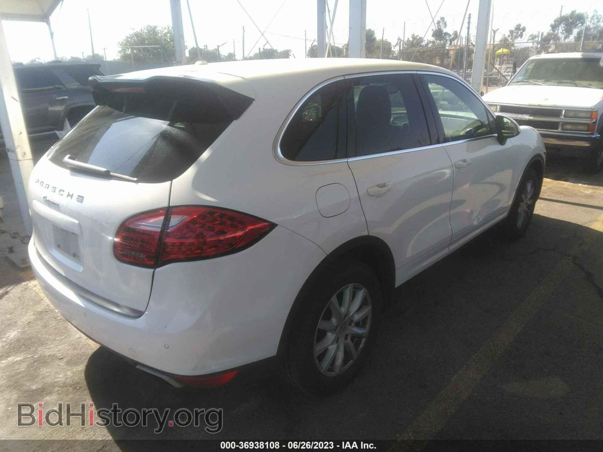 2012 PORSCHE CAYENNE - VIN: WP1AA2A29CLA01517 - Фото 4