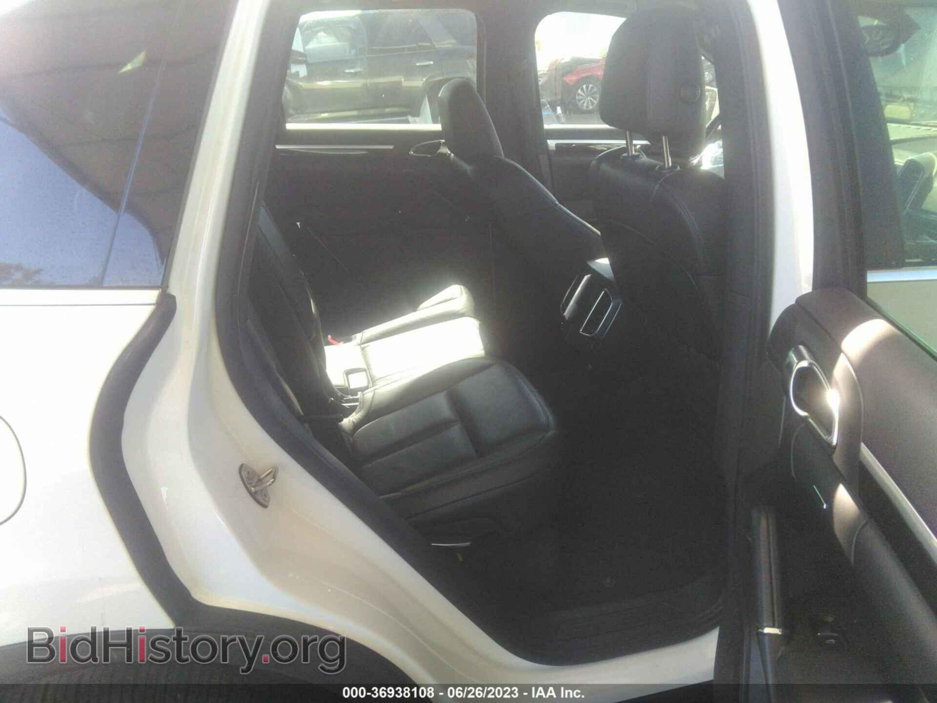 2012 PORSCHE CAYENNE - VIN: WP1AA2A29CLA01517 - Фото 8