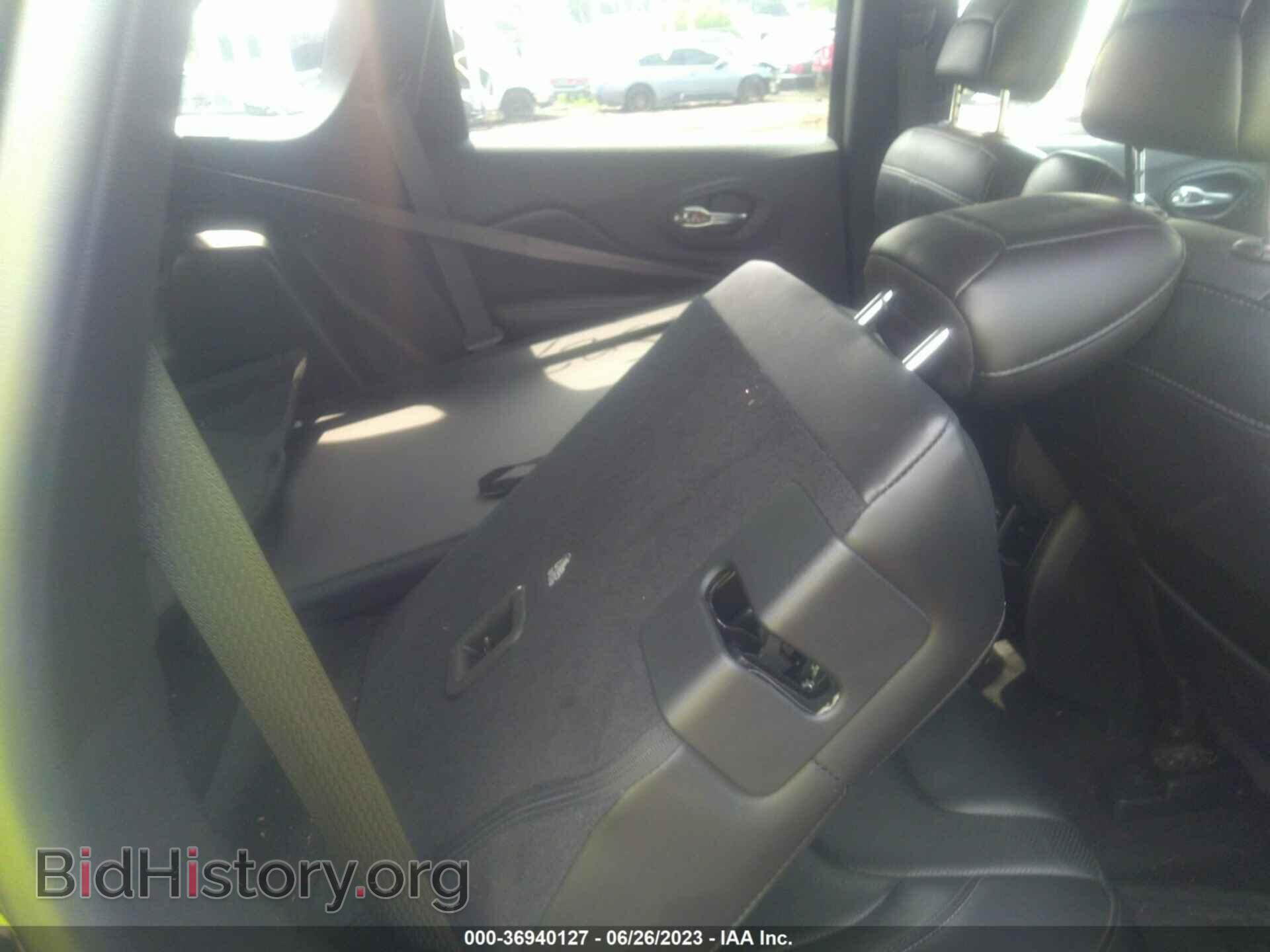 2019 JEEP CHEROKEE - VIN: 1C4PJLDB2KD402798 - Фото 8