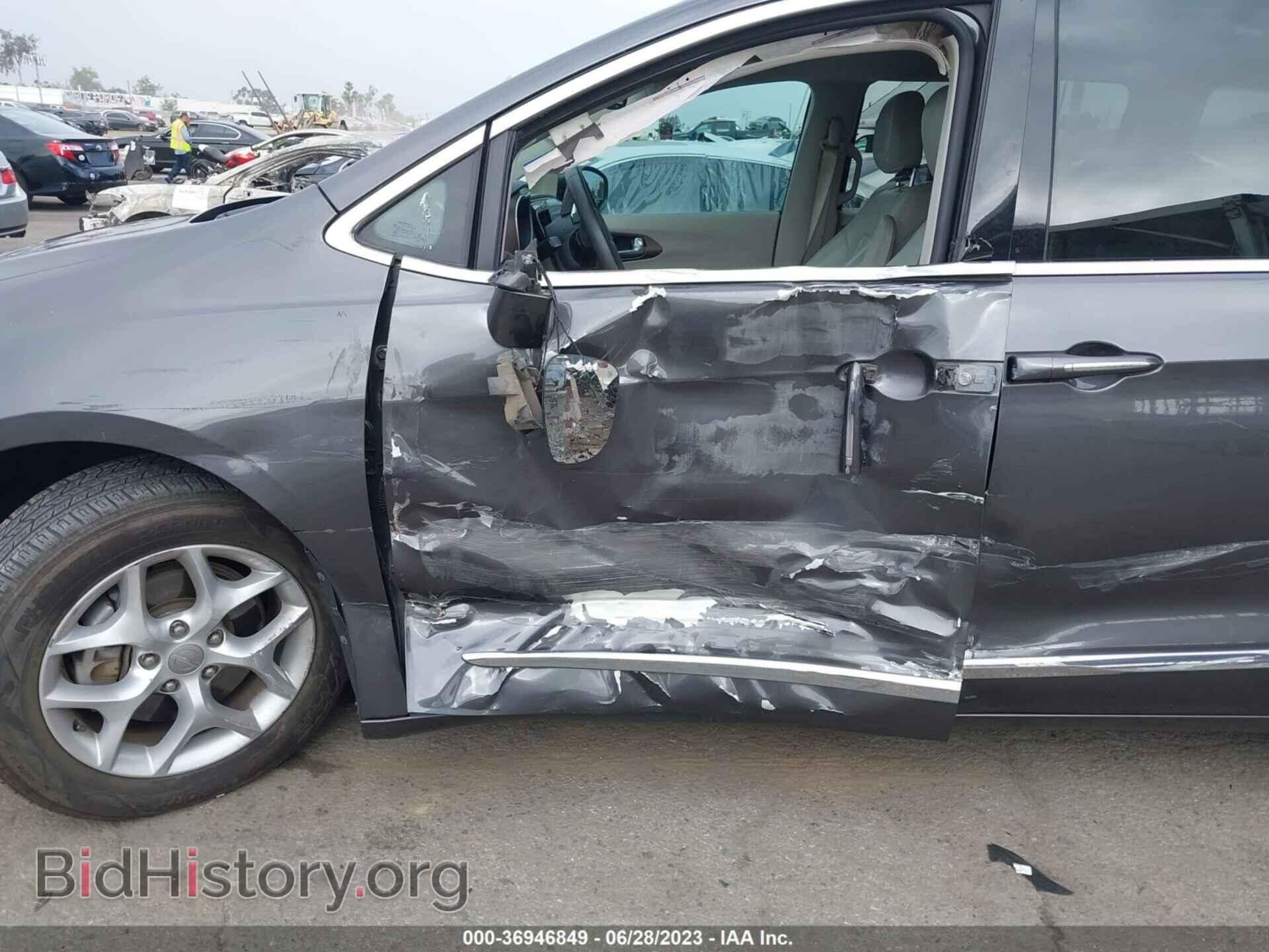 2017 CHRYSLER PACIFICA - VIN: 2C4RC1BG9HR505647 - Фото 6