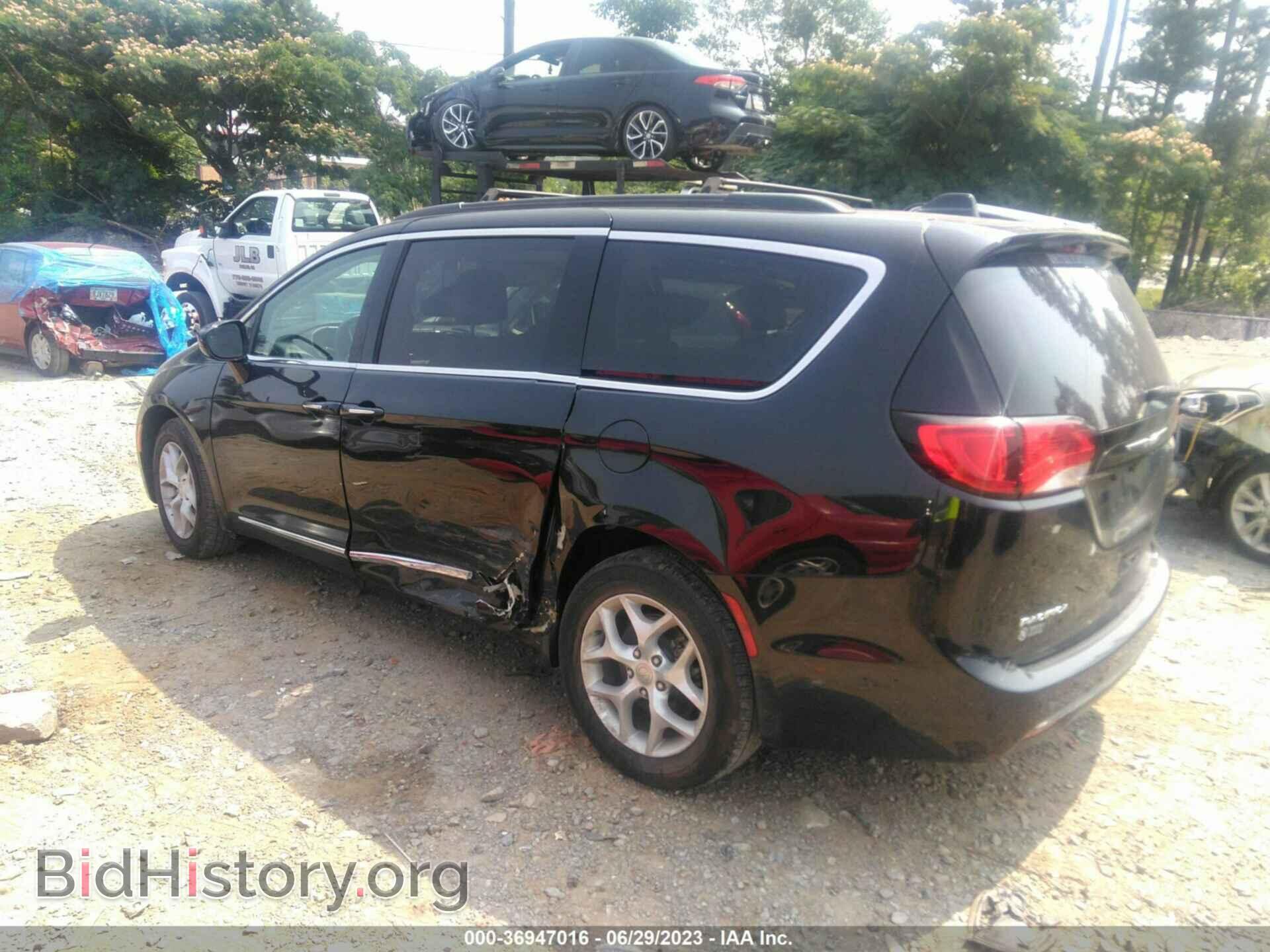 2017 CHRYSLER PACIFICA - VIN: 2C4RC1BG0HR516035 - Фото 3
