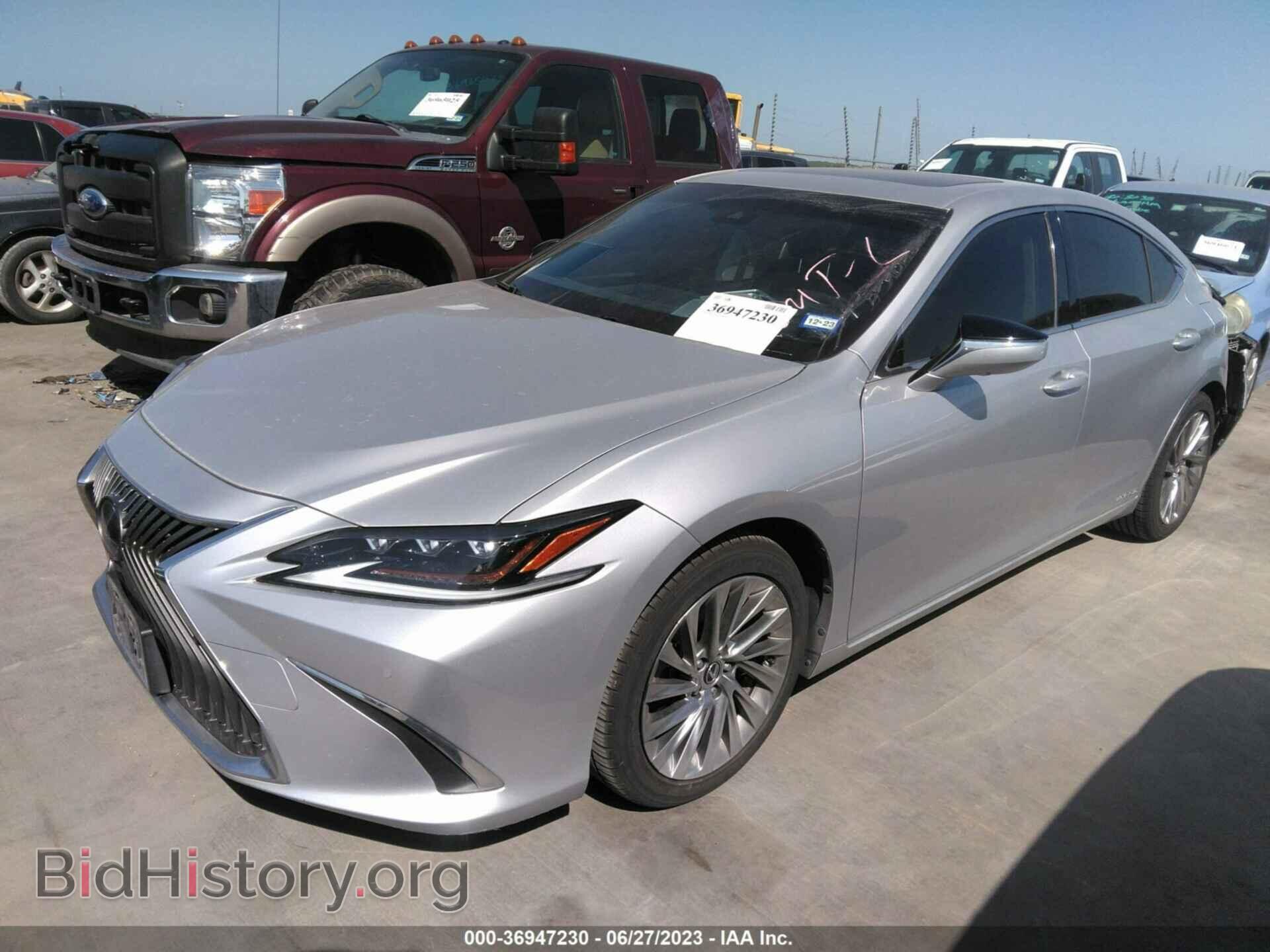 2019 LEXUS ES - VIN: JTHB21B12K2038172 - Фото 2