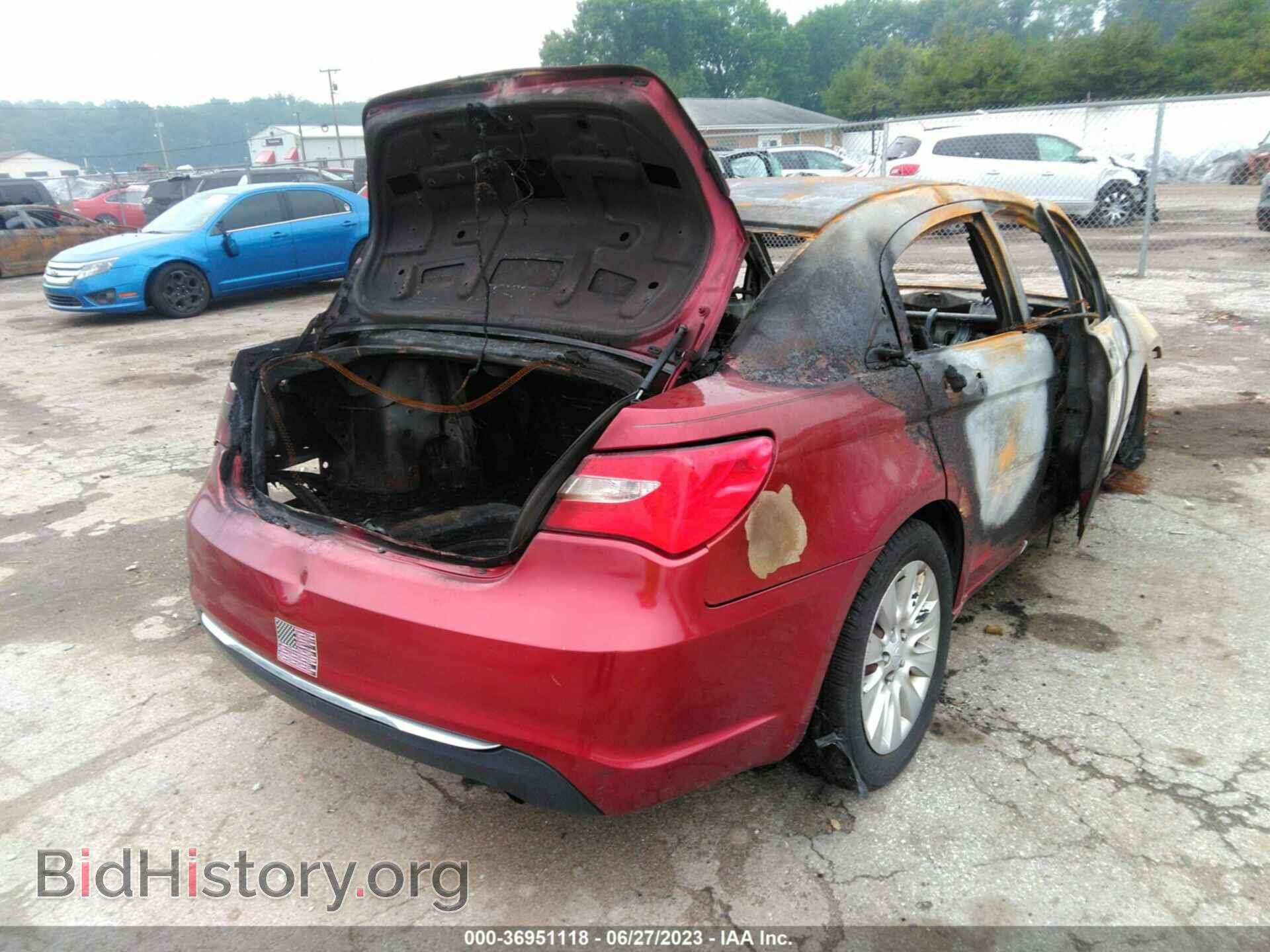 2014 CHRYSLER 200 - VIN: 1C3CCBAB2EN167703 - Фото 4