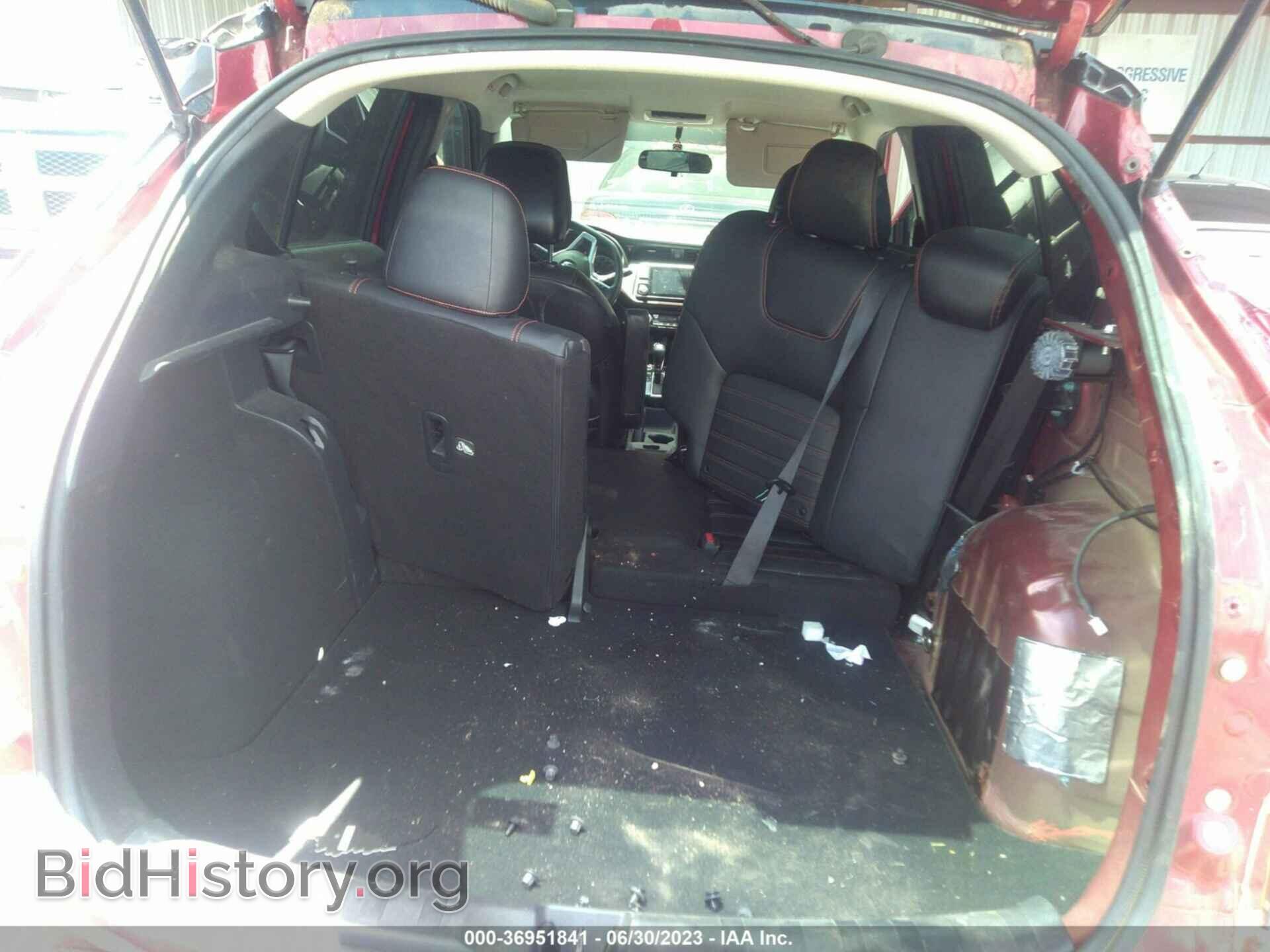 2019 NISSAN KICKS - VIN: 3N1CP5CU3KL505057 - Фото 8