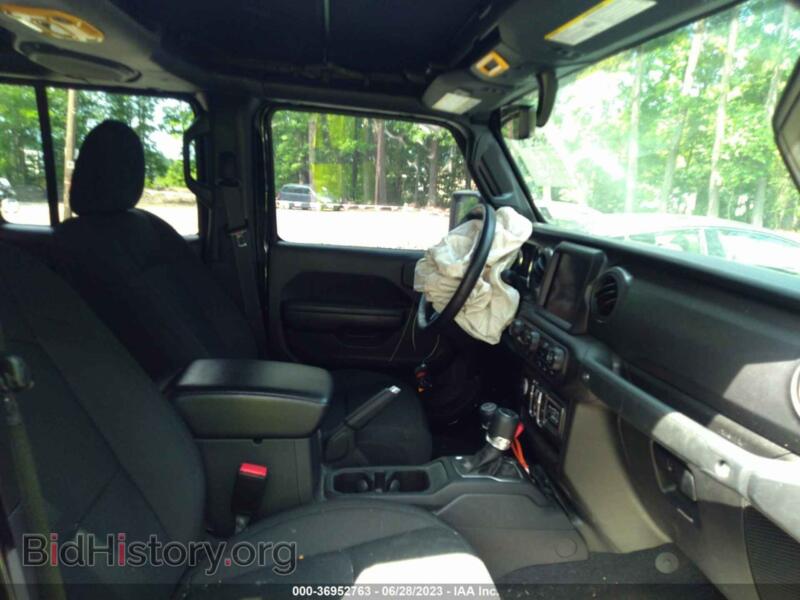 2021 Jeep GLADIATOR (VIN 1C6HJTAG1ML574230) — photo 5 of 16