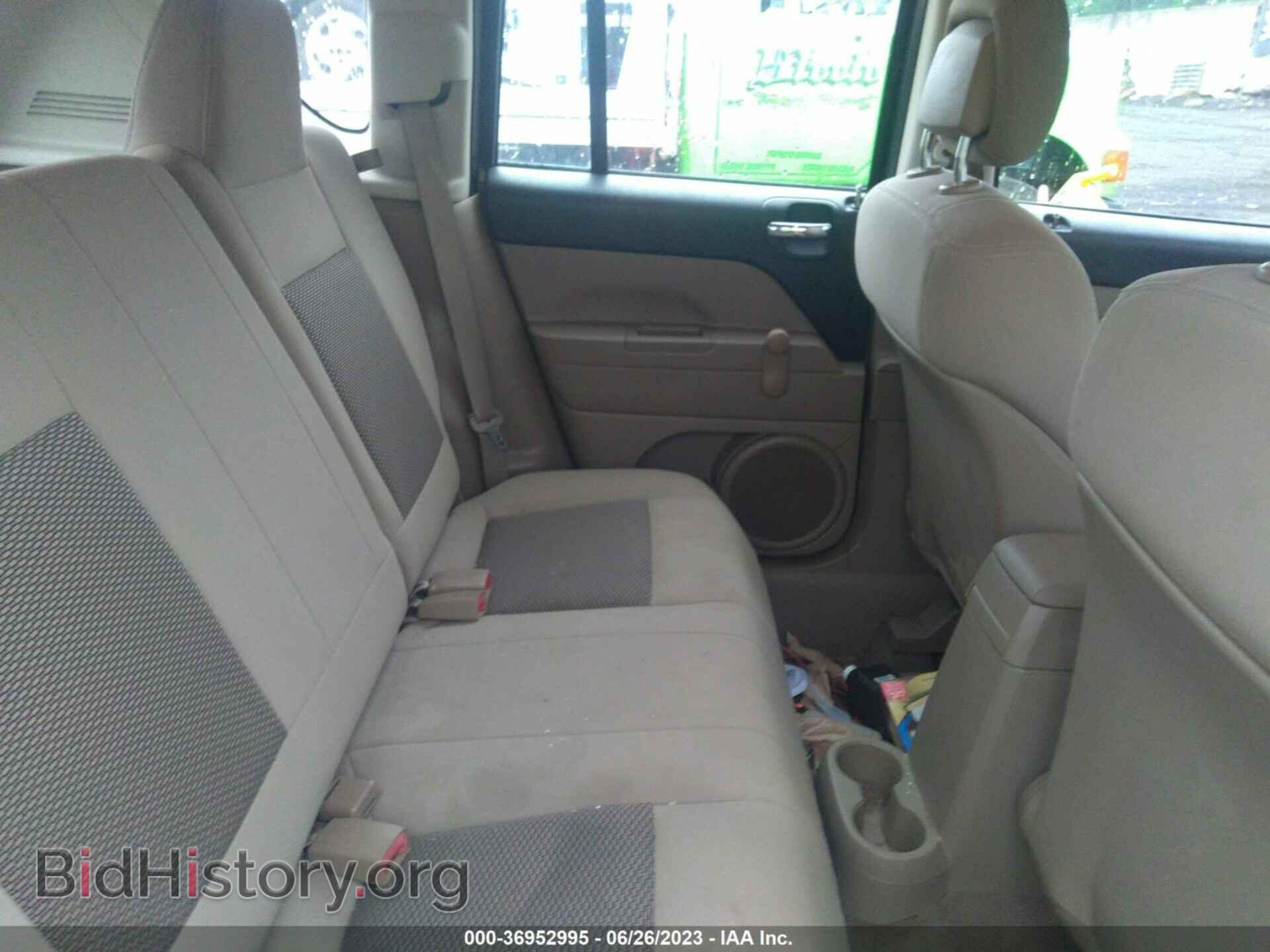 2010 JEEP COMPASS - VIN: 1J4NT4FB9AD515970 - Фото 8