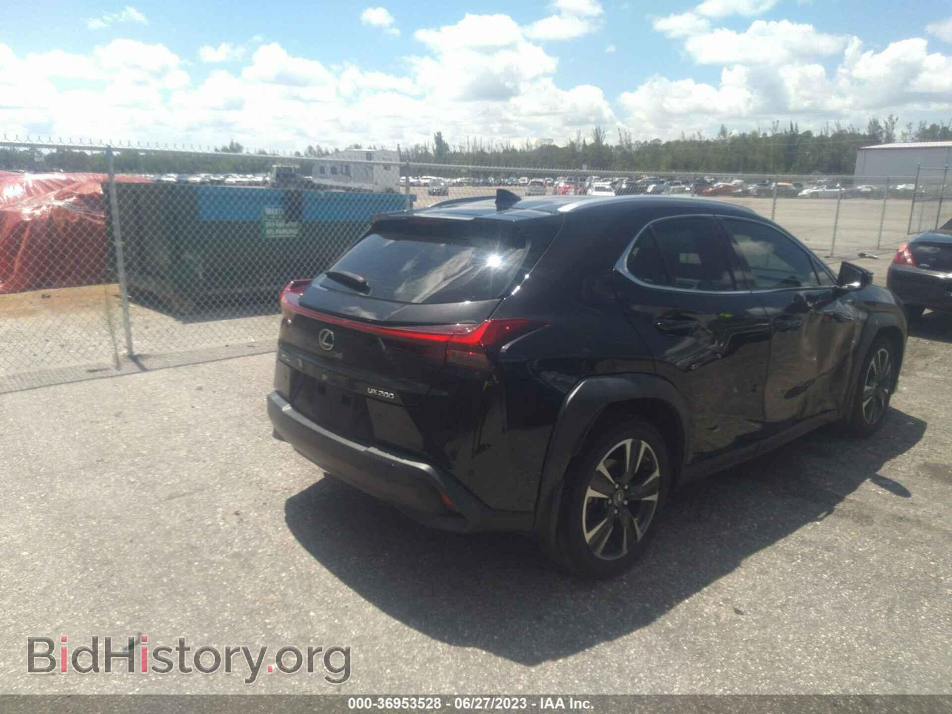 2019 LEXUS UX - VIN: JTHY3JBH0K2002436 - Photo 4