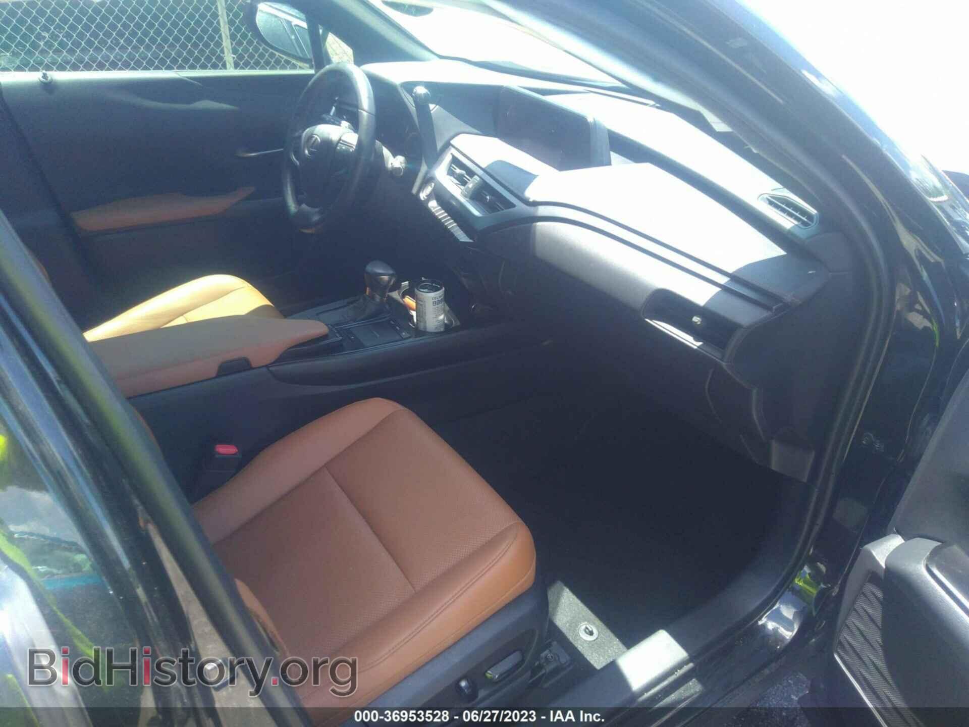 2019 LEXUS UX - VIN: JTHY3JBH0K2002436 - Photo 5