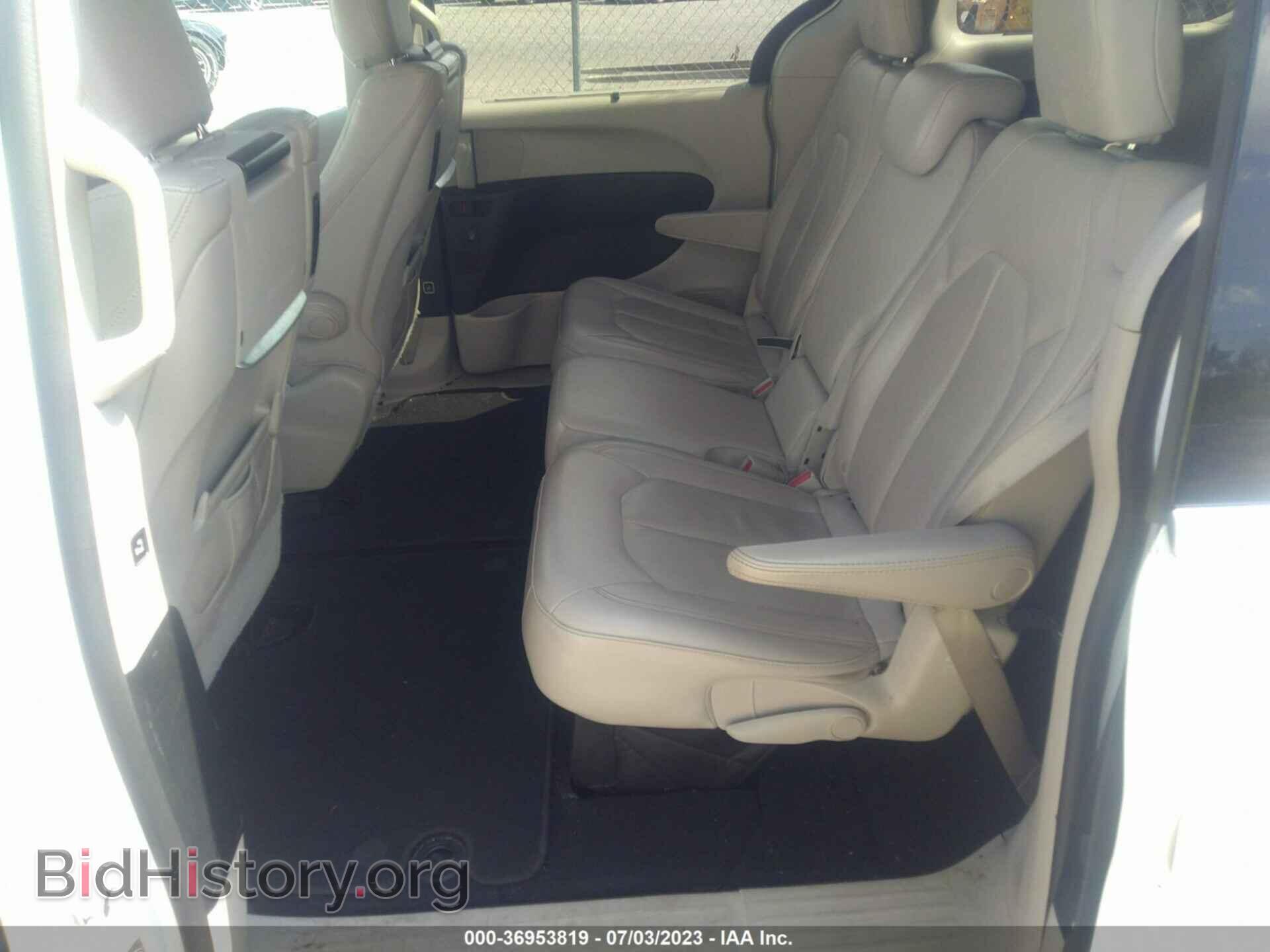 2017 CHRYSLER PACIFICA - VIN: 2C4RC1EGXHR538572 - Фото 8