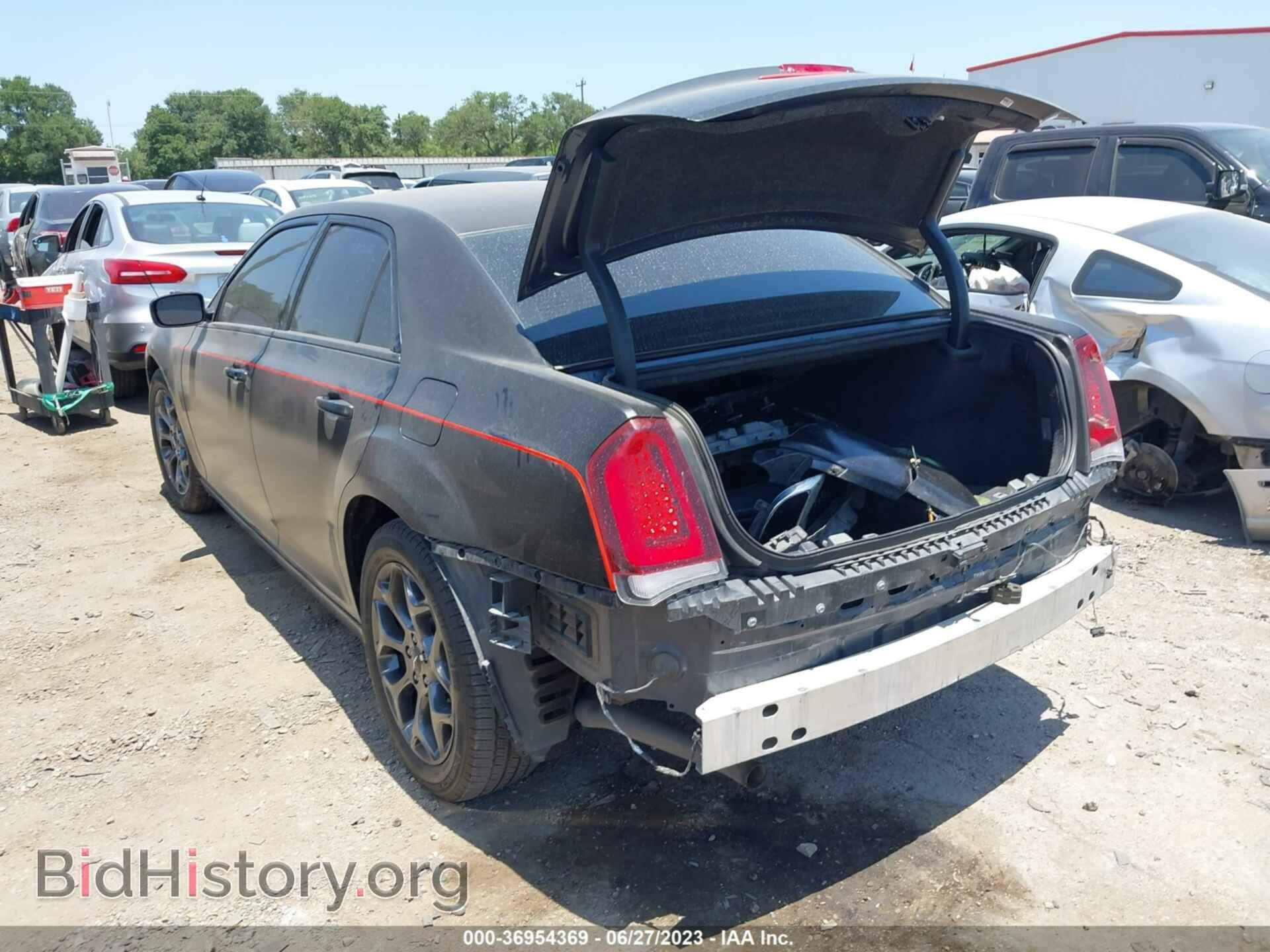 2018 CHRYSLER 300 - VIN: 2C3CCAGG0JH267282 - Фото 3