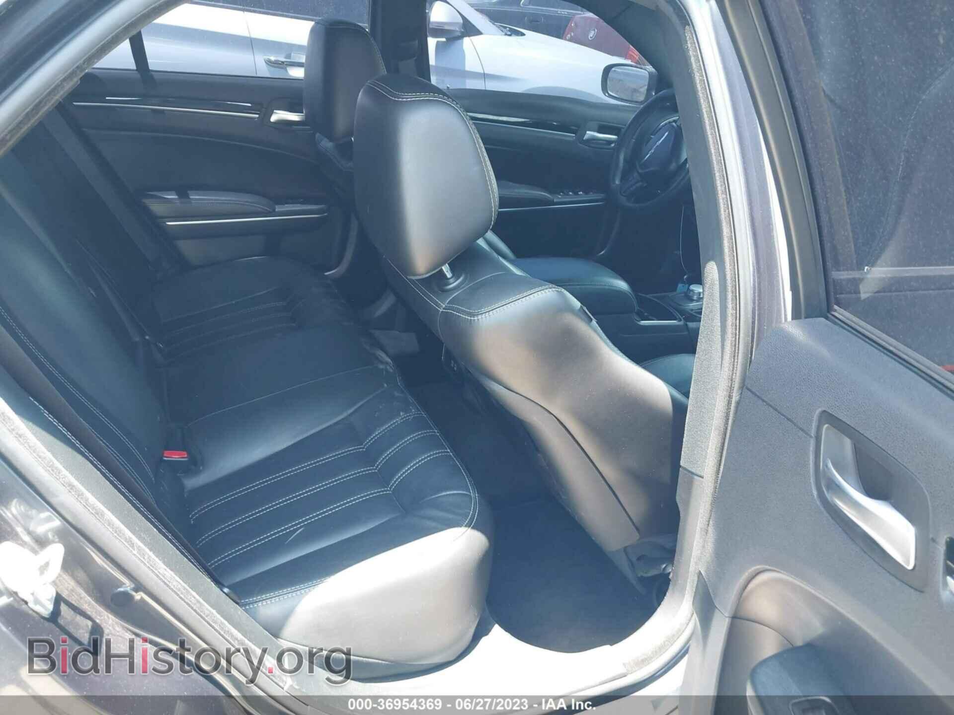 2018 CHRYSLER 300 - VIN: 2C3CCAGG0JH267282 - Фото 8
